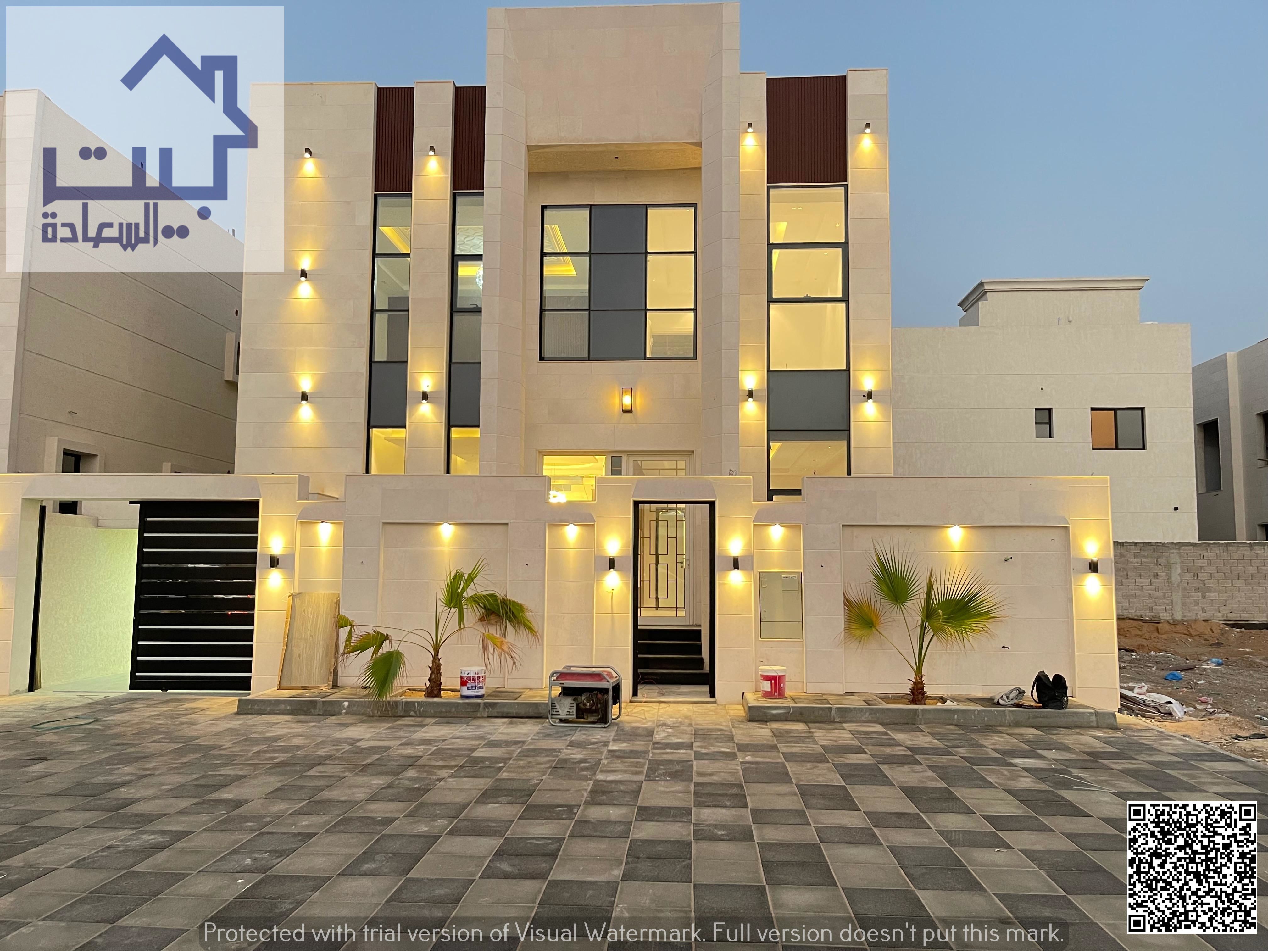 Luxury villa for rent in Al-Haliyo area, strategically located directly on the main street. The villa combines spacious areas, distinctive finishes, a