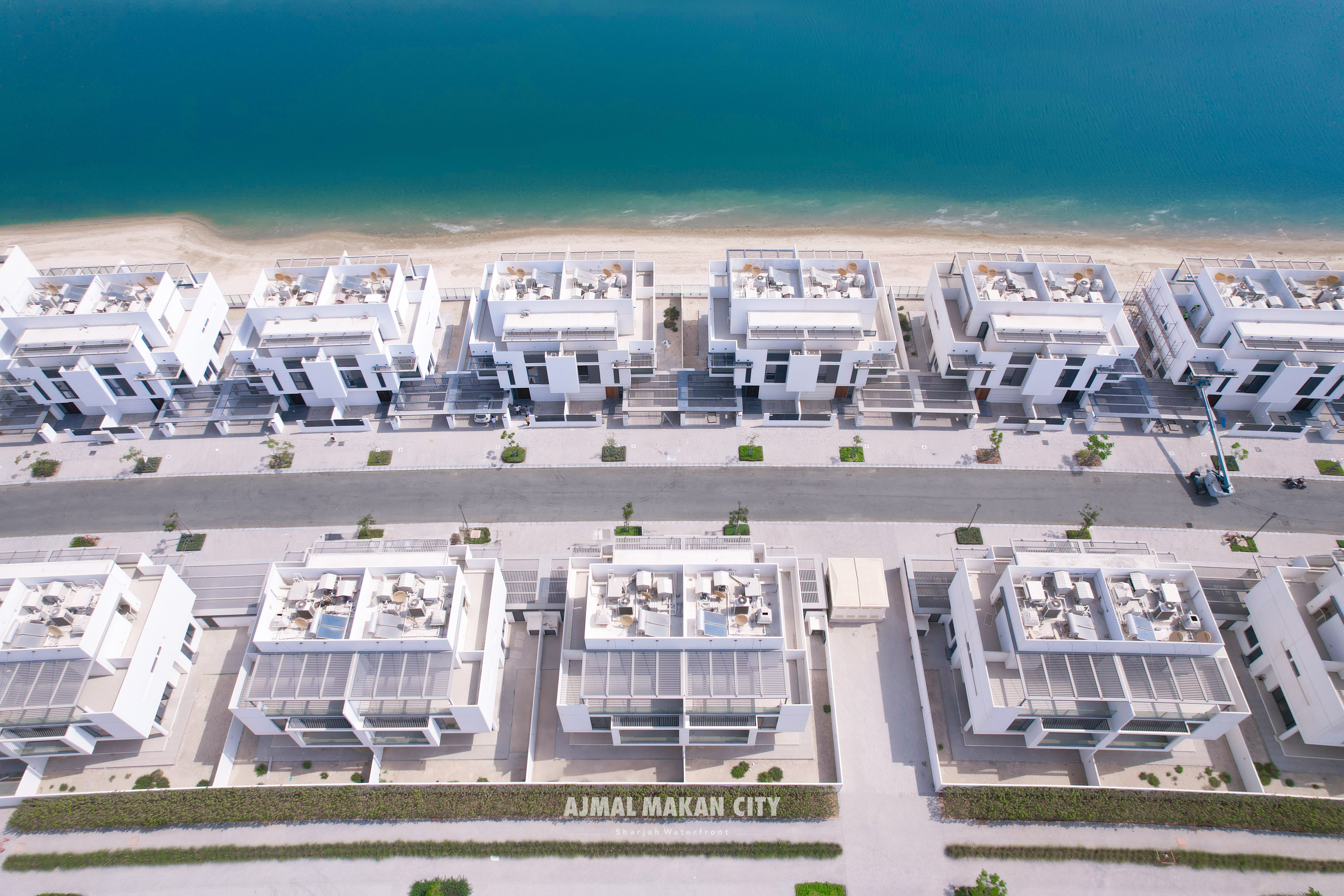 READY TO MOVE FURNISHED VILLA / 4 YRS PAYMENTS PLAN/ HIGH ROI