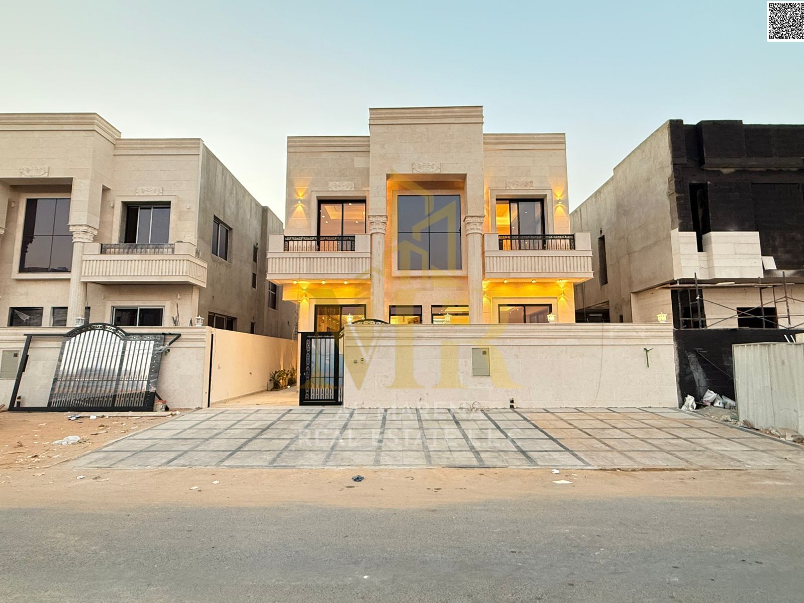 Take advantage of this opportunity now! A villa at a price that includes registration fees, water, electricity, and central air conditioning, ready fo
