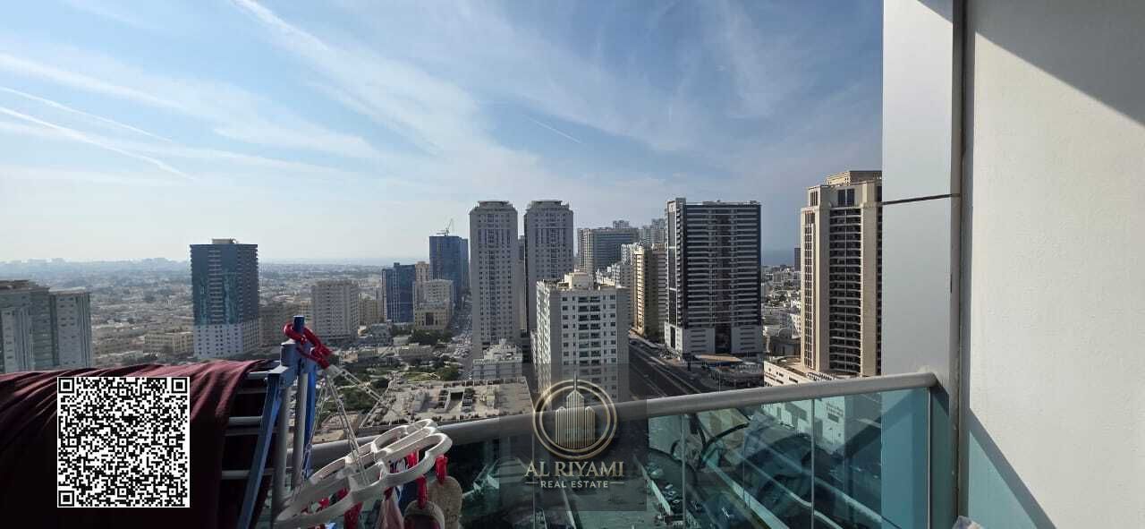 Own a luxurious apartment ready for immediate occupancy and investment with an open view of the city and Grand Mall