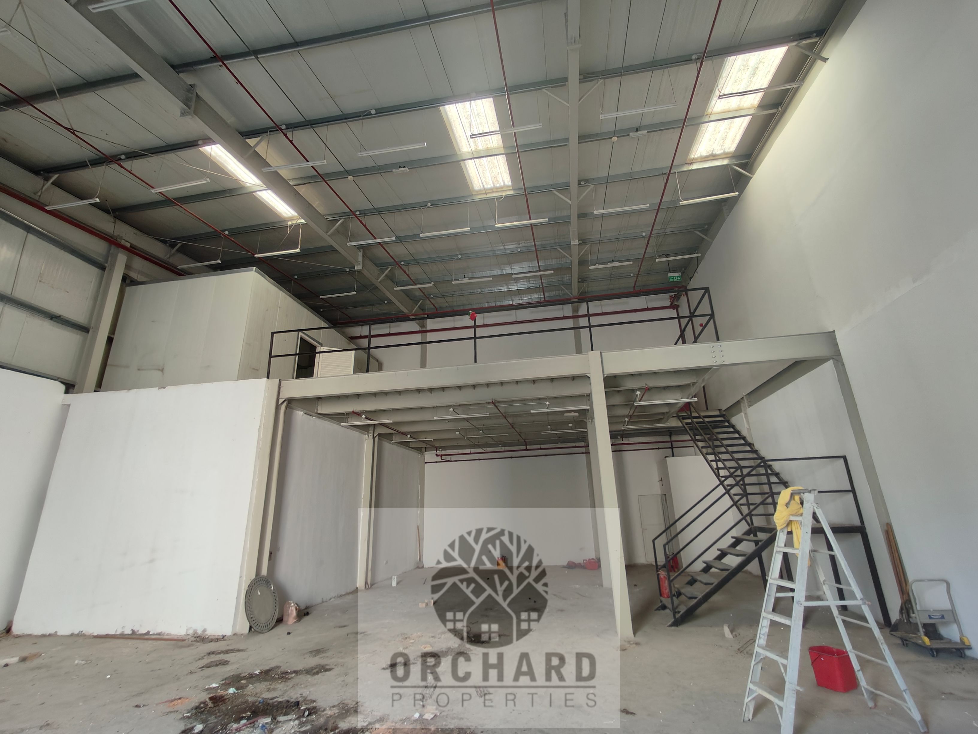 READY / WONDERFUL/ 3200 SQFT WITH MAZNINE / 13 KW POWER