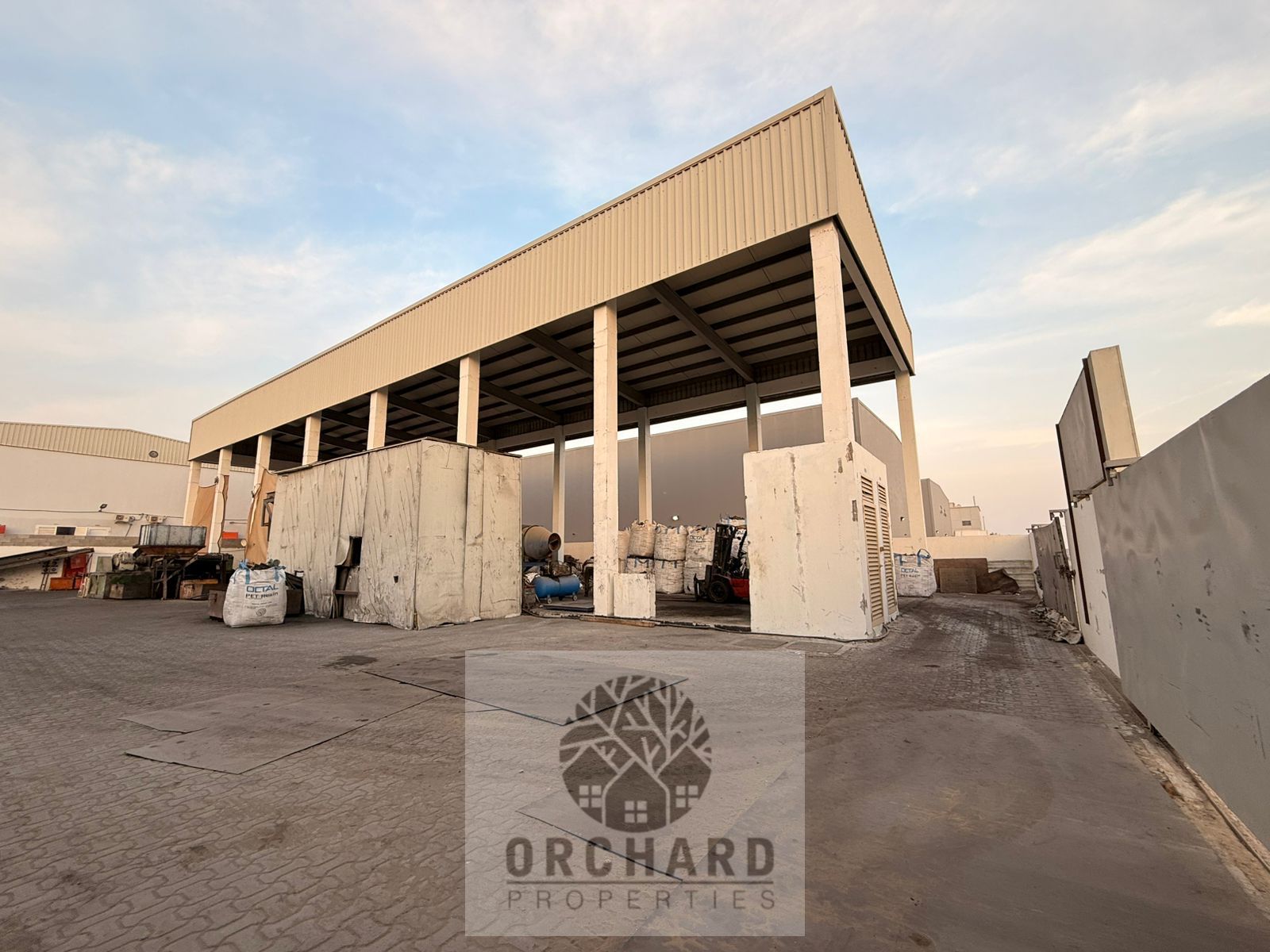 READY / FACTORY / 190 KW POWER / SHED AND OPEN AREA