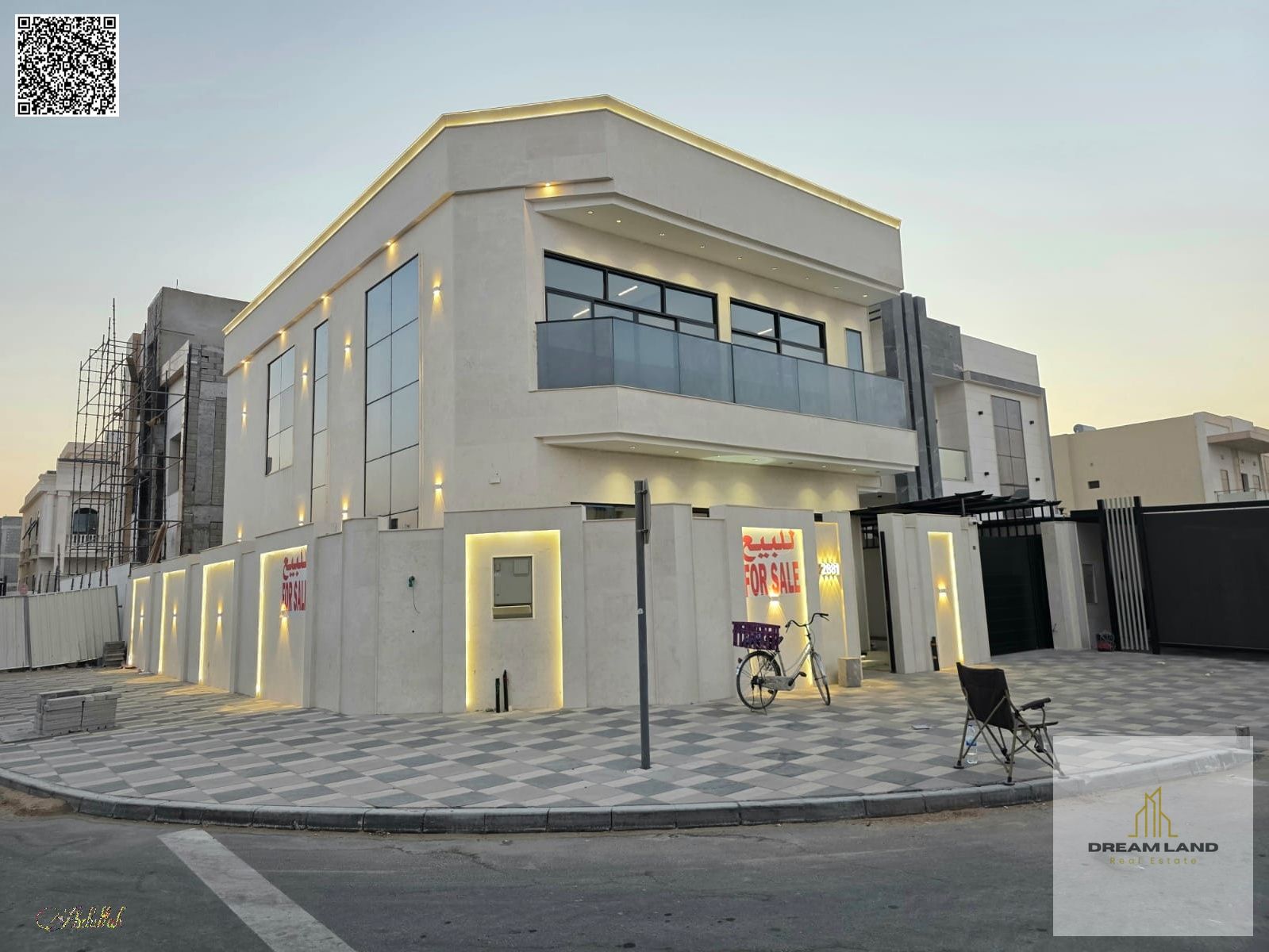 Own now a luxurious villa in Al Bahia with 5 master bedrooms + roof and seating area at an attractive price!