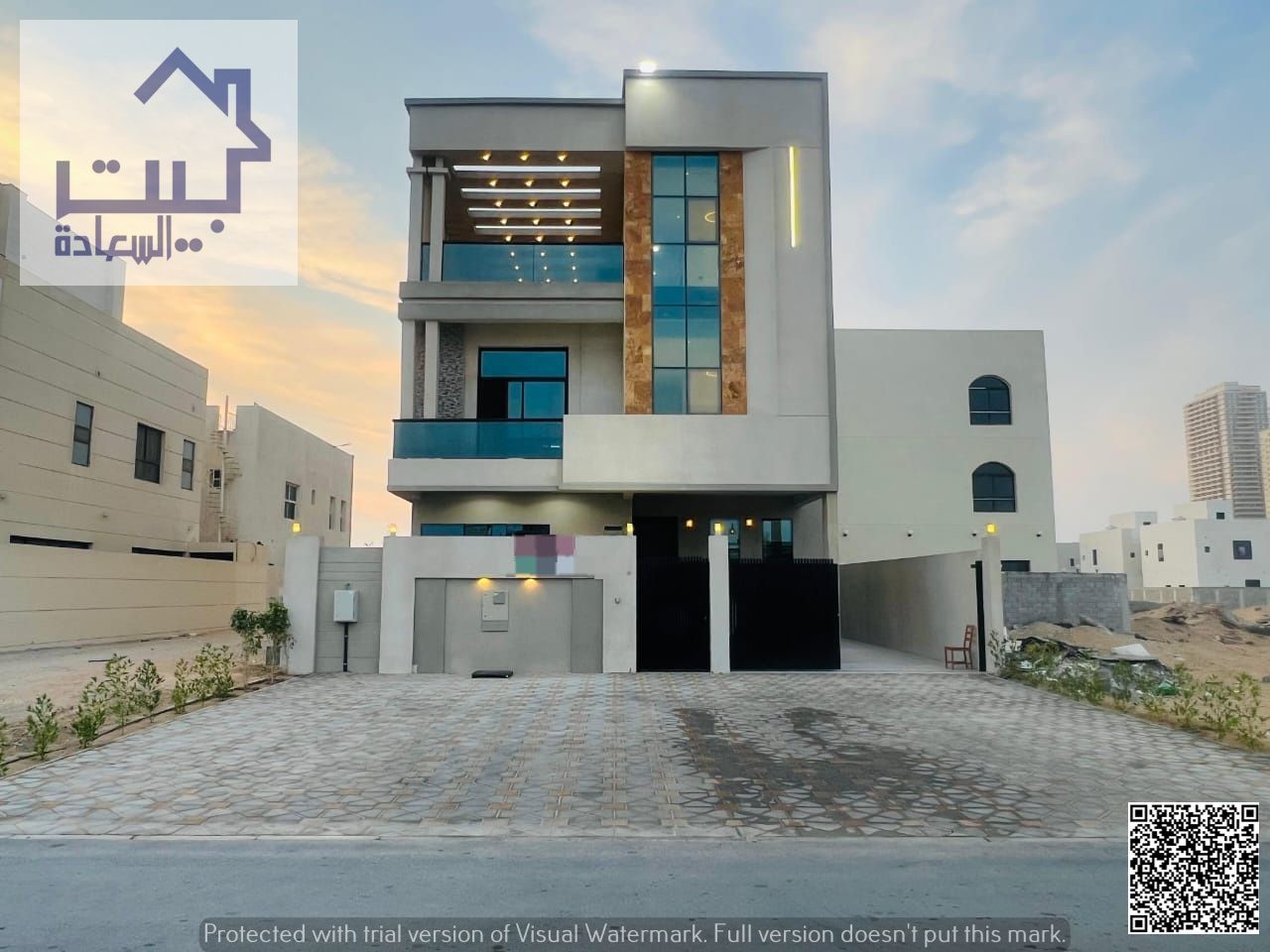 Luxury villa for rent in Al Amrah area — Modern design — Very spacious areas — Includes a roof and internal elevator