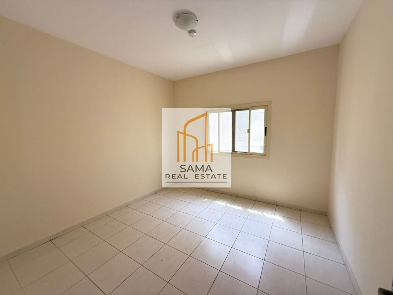 1bhk Available For family r38k hot offer
