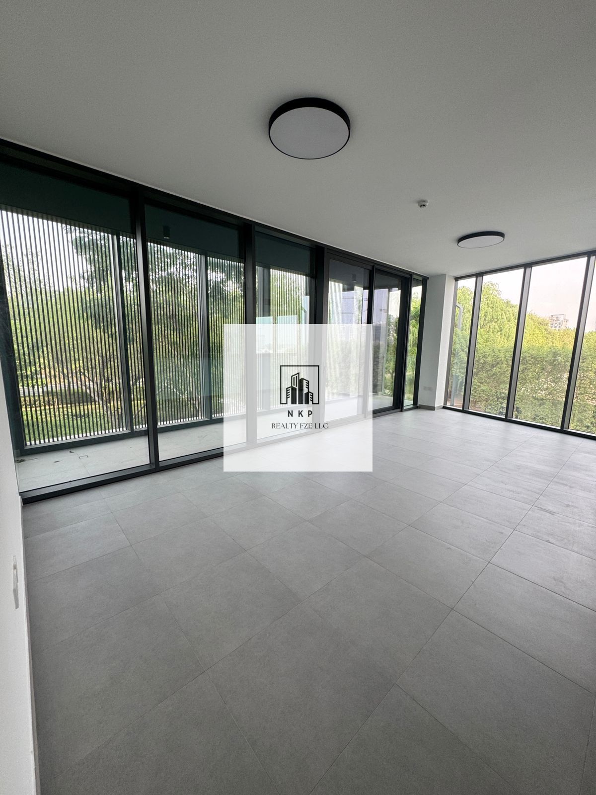 Specious luxury 3bedroom apartment for rent in Al Jada gate community