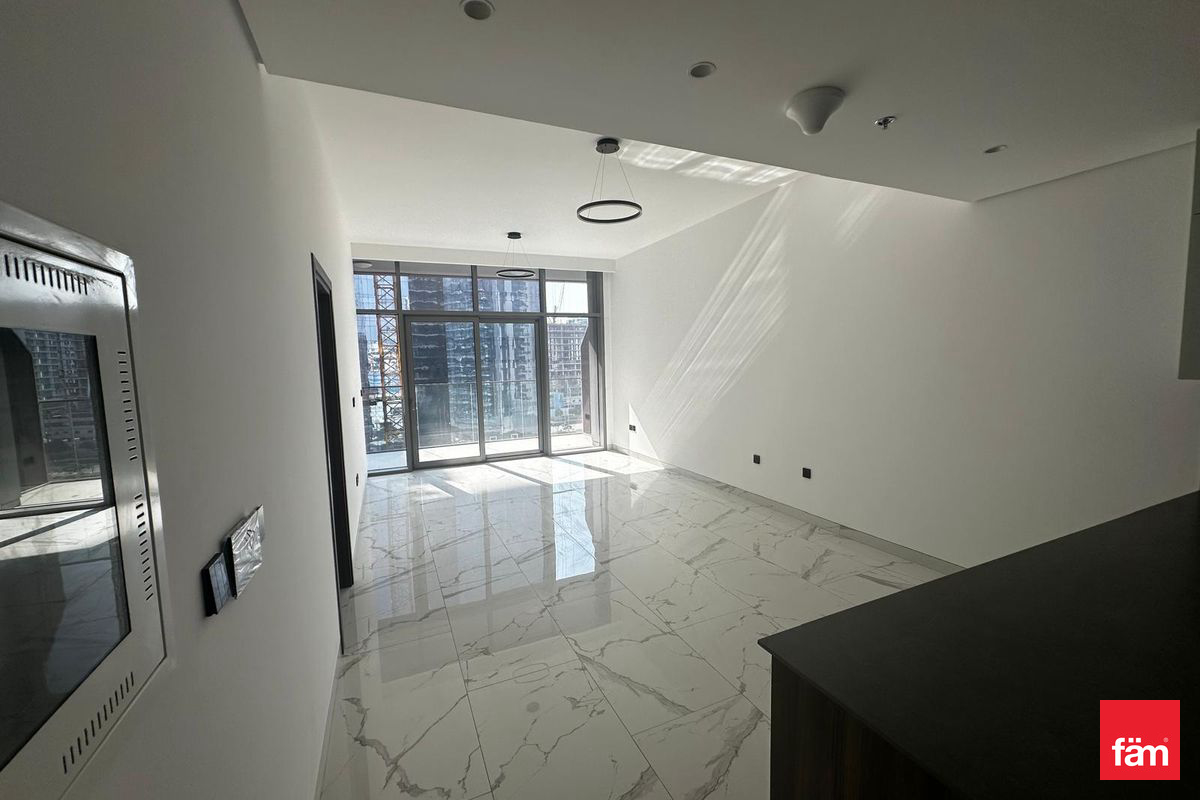 Prime Location | Ready To Move In | Bran New