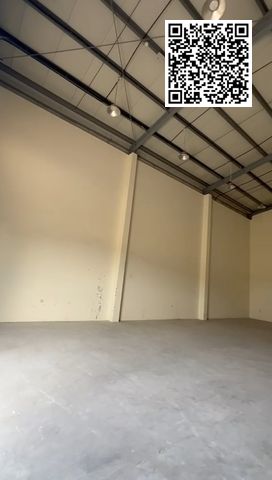 Warehouse for Rent – 2,250 ft² in Umm Al Thoob, Modern Umm Al Quwain Industrial Area Location: On the main road, Umm Al Thoob – Modern Umm Al