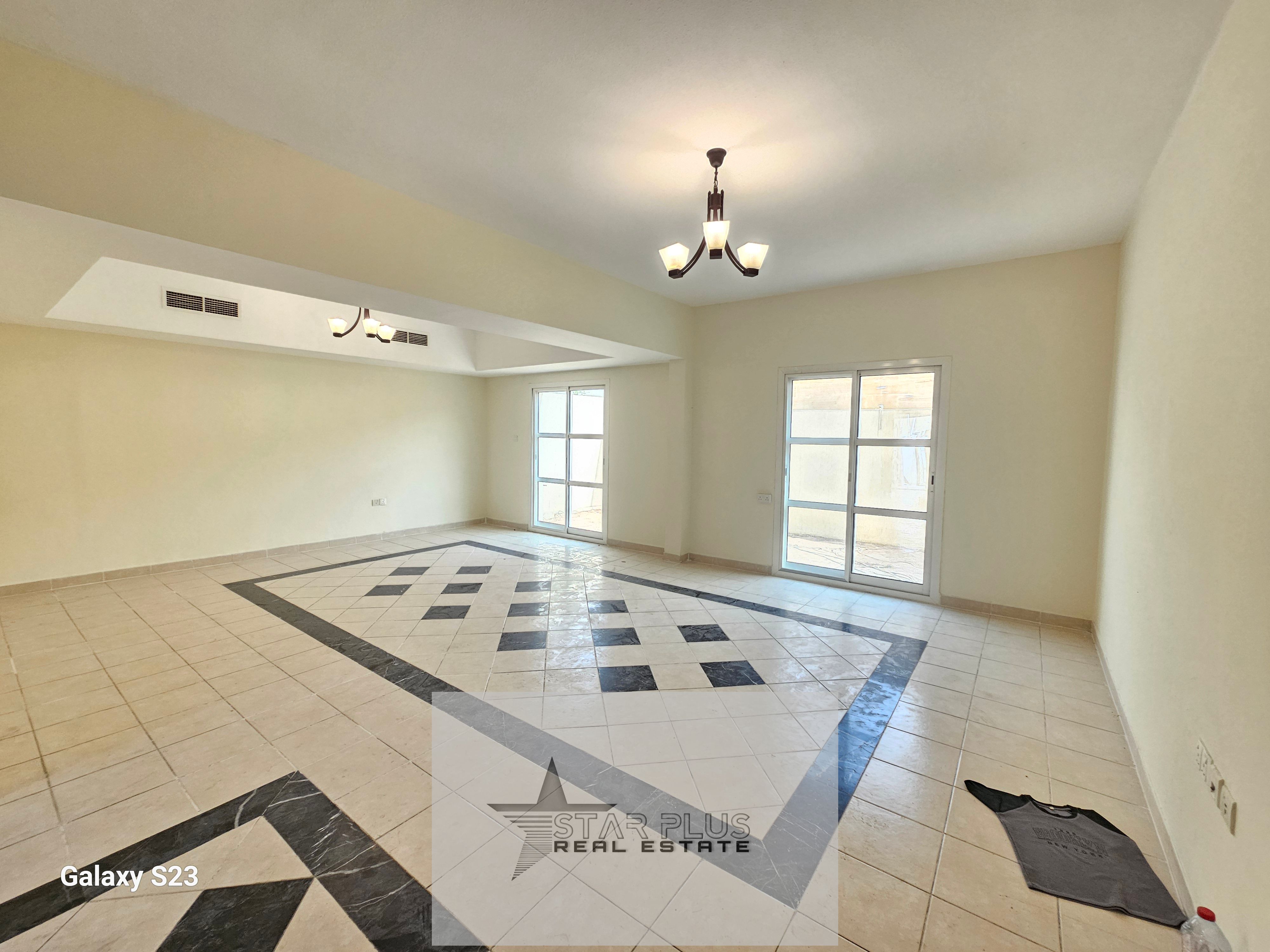 HOT DEAL, 4 BEDROOM WITH MAIDS ROOM, PRIVATE ENTRANCE,PARKING FRONT AND BACKYARD