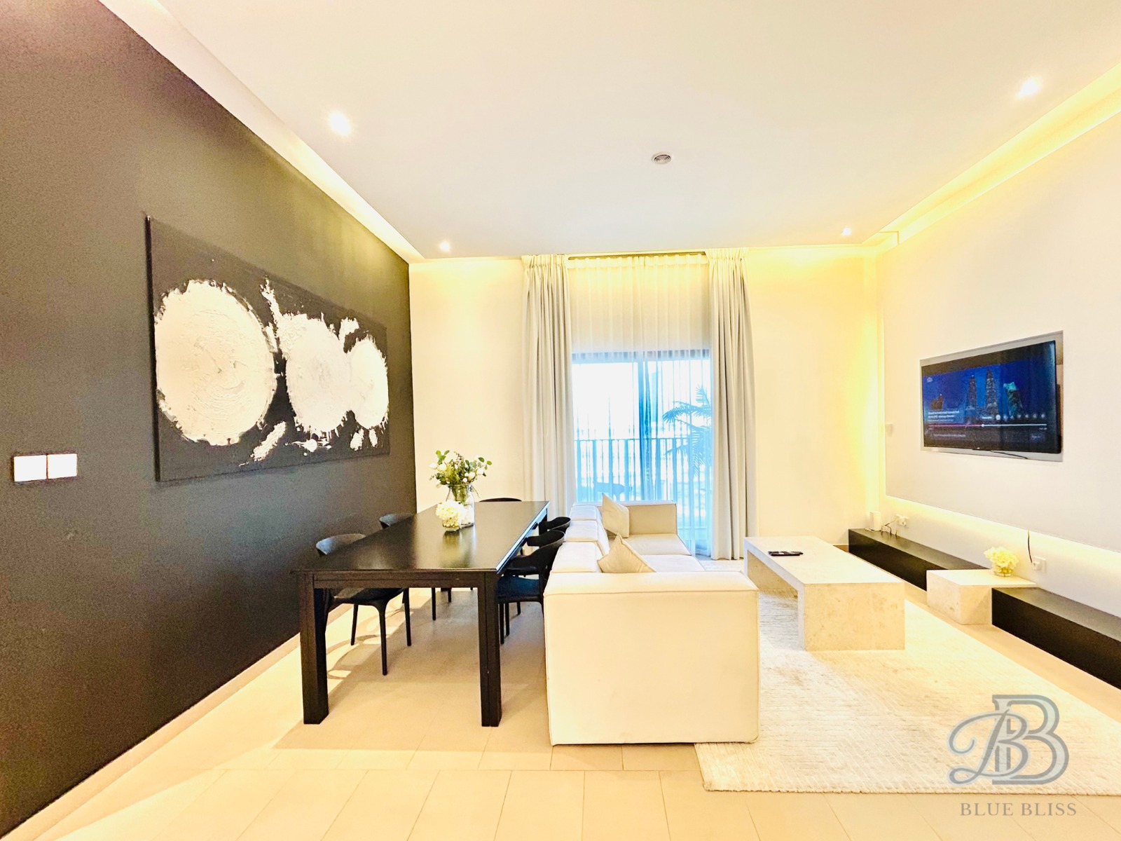 Luxury | Spacious | - 2 bedroom apartment in the Heart of JVC