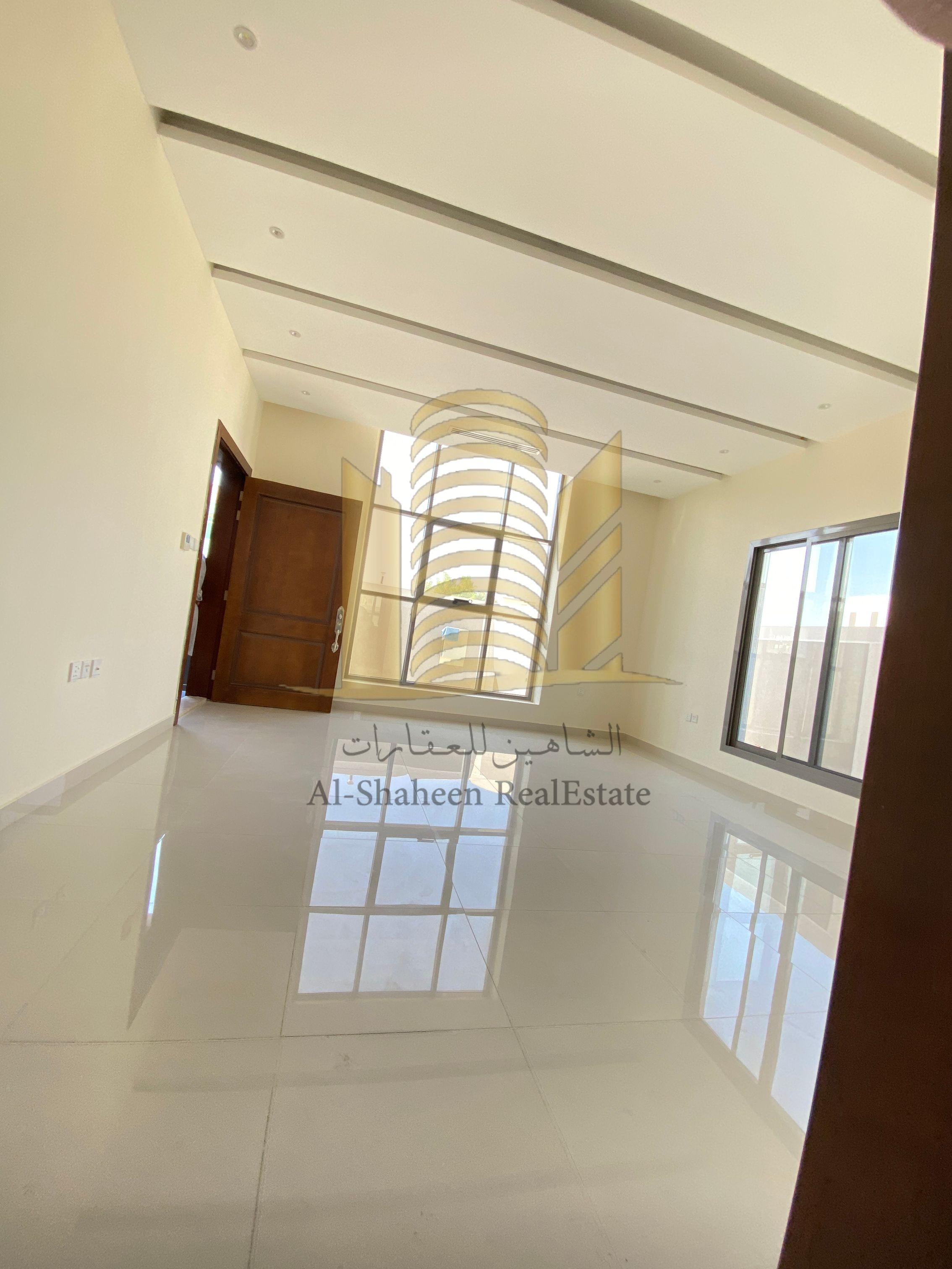 Two distinctive villas for sale in Ajman – Al Rawda 2 area Modern design – Central air conditioning (O General) with a 5-year warranty Area: • Land area: 3,250 sq ft • Built-up area: 3,700 sq ft Villa features: • 5 spacious master bedrooms with built-in w