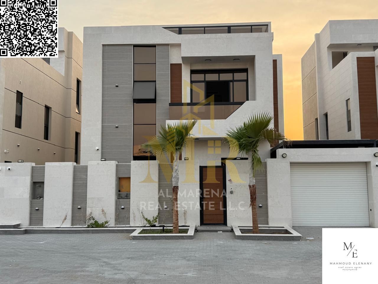 Luxury villa with a swimming pool and 7 master bedrooms. Price includes electricity, water, and air conditioning. Freehold ownership for all nationali
