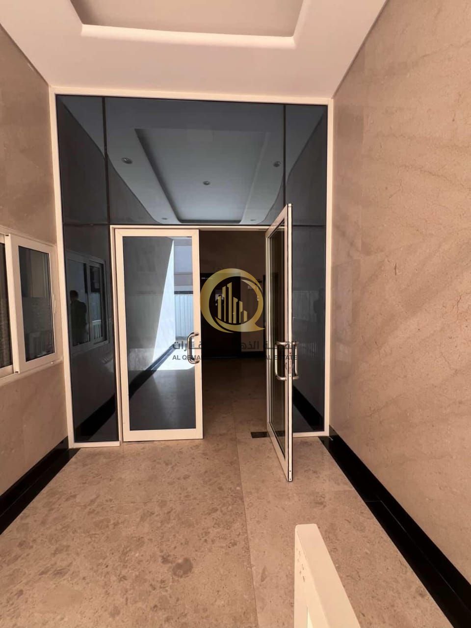 Building for sale in the commercial area of Muailah, Al-Falah Camp, in a prime location near Kilo Cafe, freehold ownership for Arab brethren