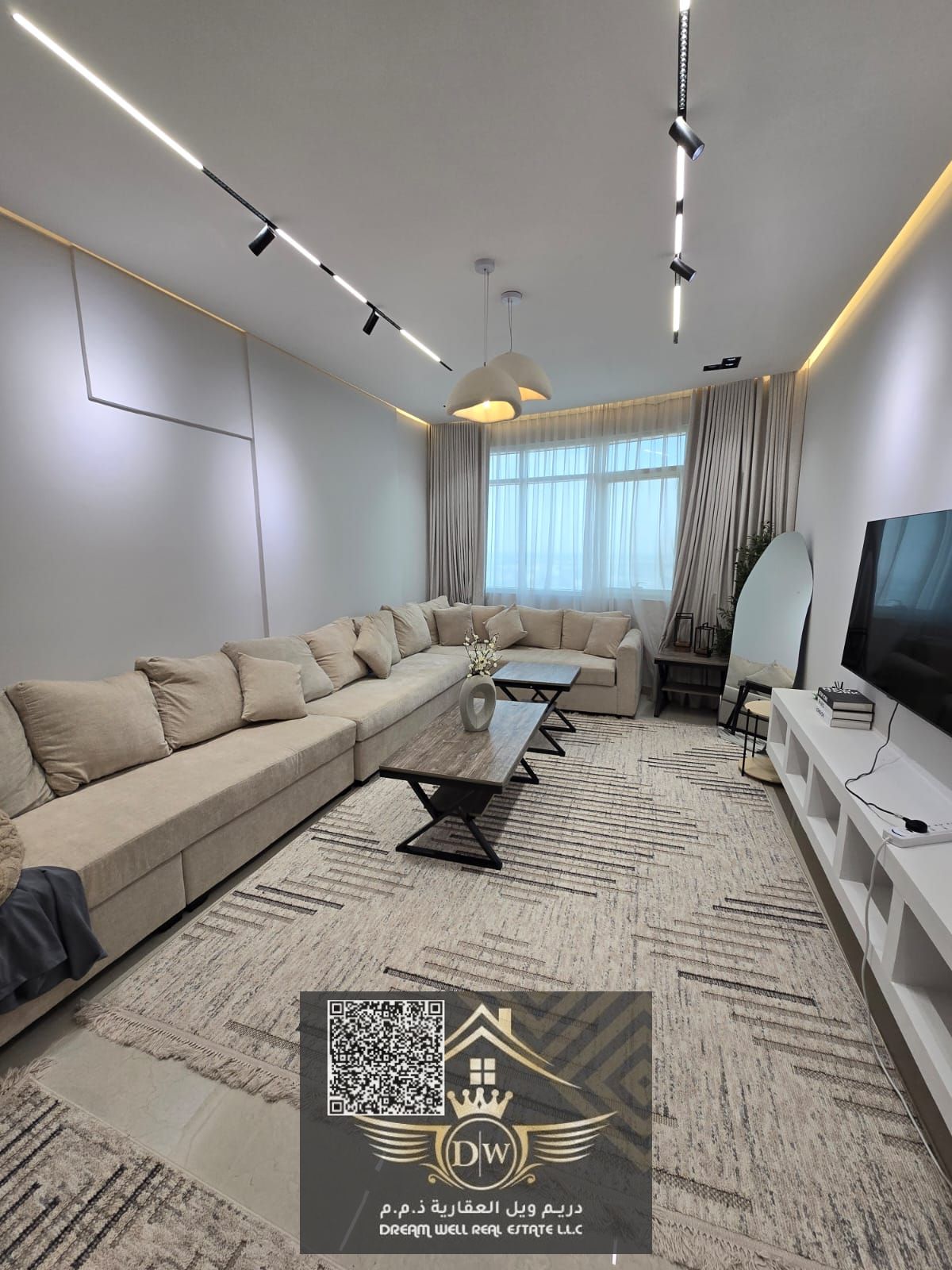 HOT DEAL LUXURY APARTMENT TWO BEDROOMS AVAILABLE IN REASONABLE PRICE WITH PARKING