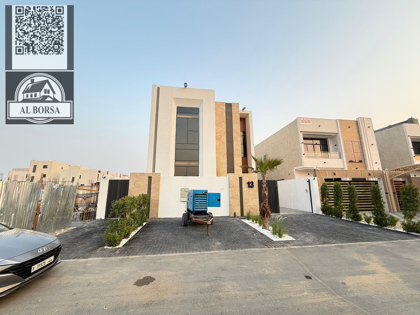 For sale in Al-Haliyo 2, a villa consisting of 4 master bedrooms, a majlis, a living room with a kitchen, a maid's room, and an office.