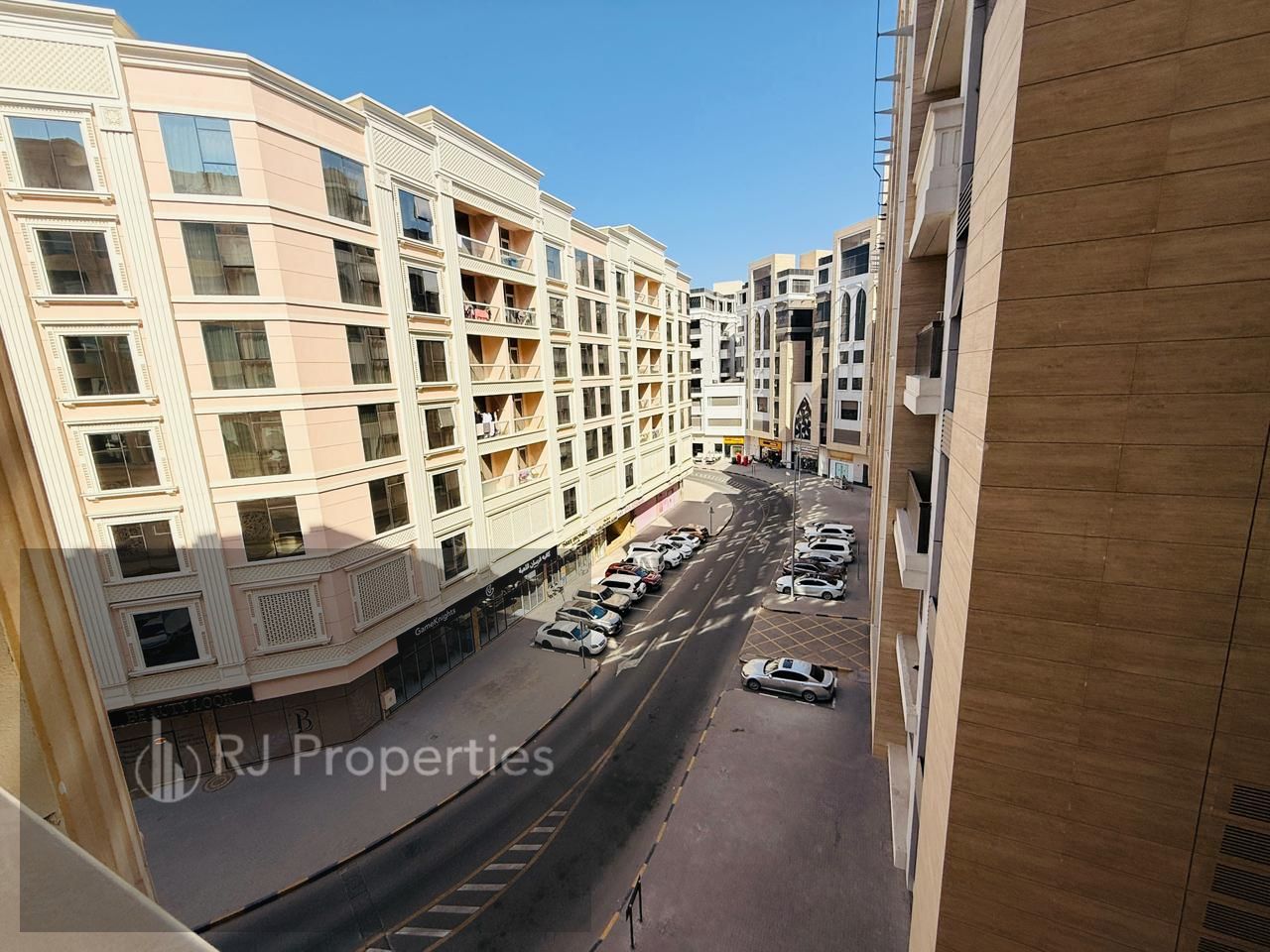 Specious 3BHK Apartment with Made Room With Swimming pool with Gym New Building With All Amenities