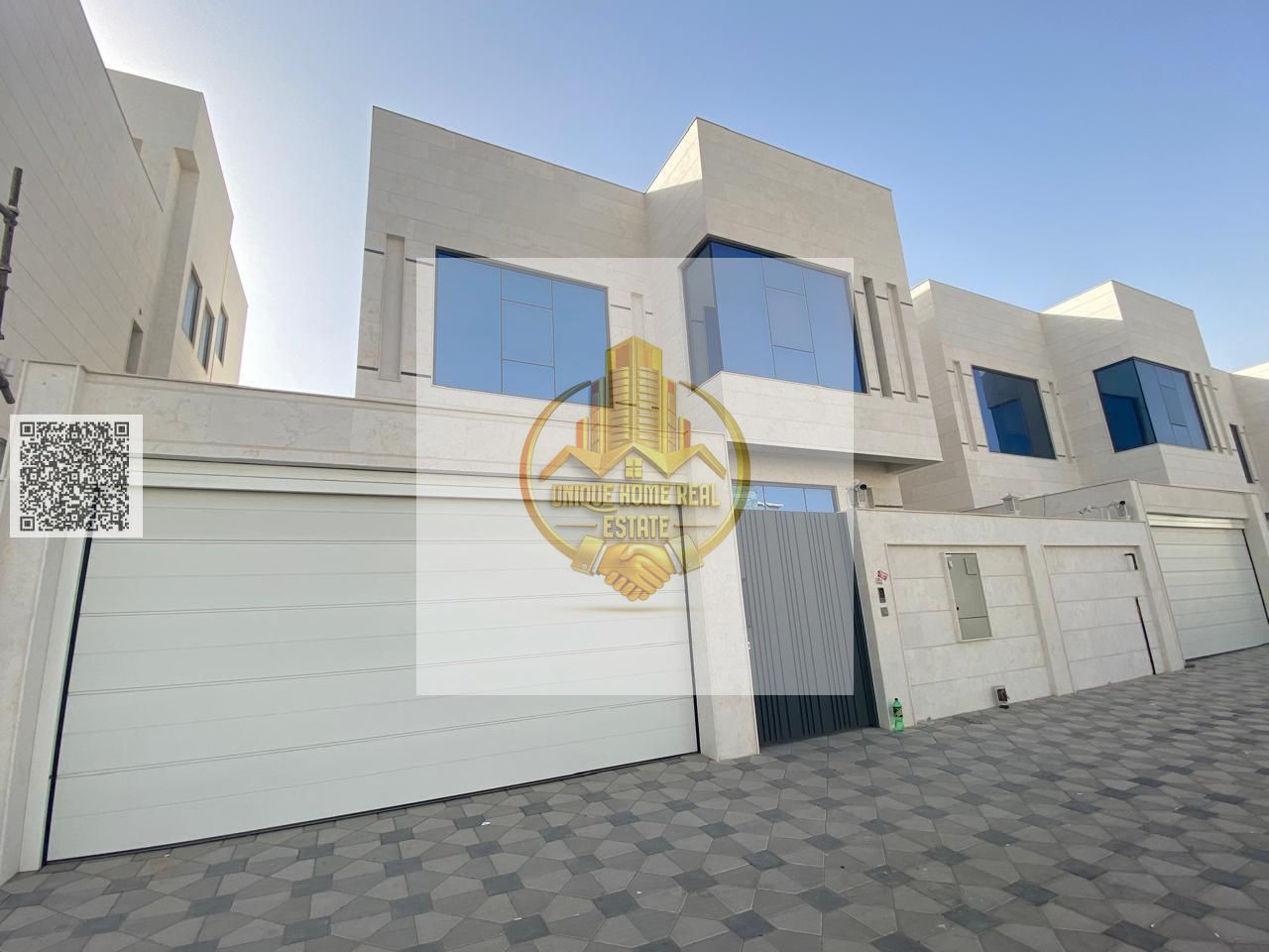Luxury villa 6 BEDROOMS + ROOF , prime location Near To Park and high-end Finishing