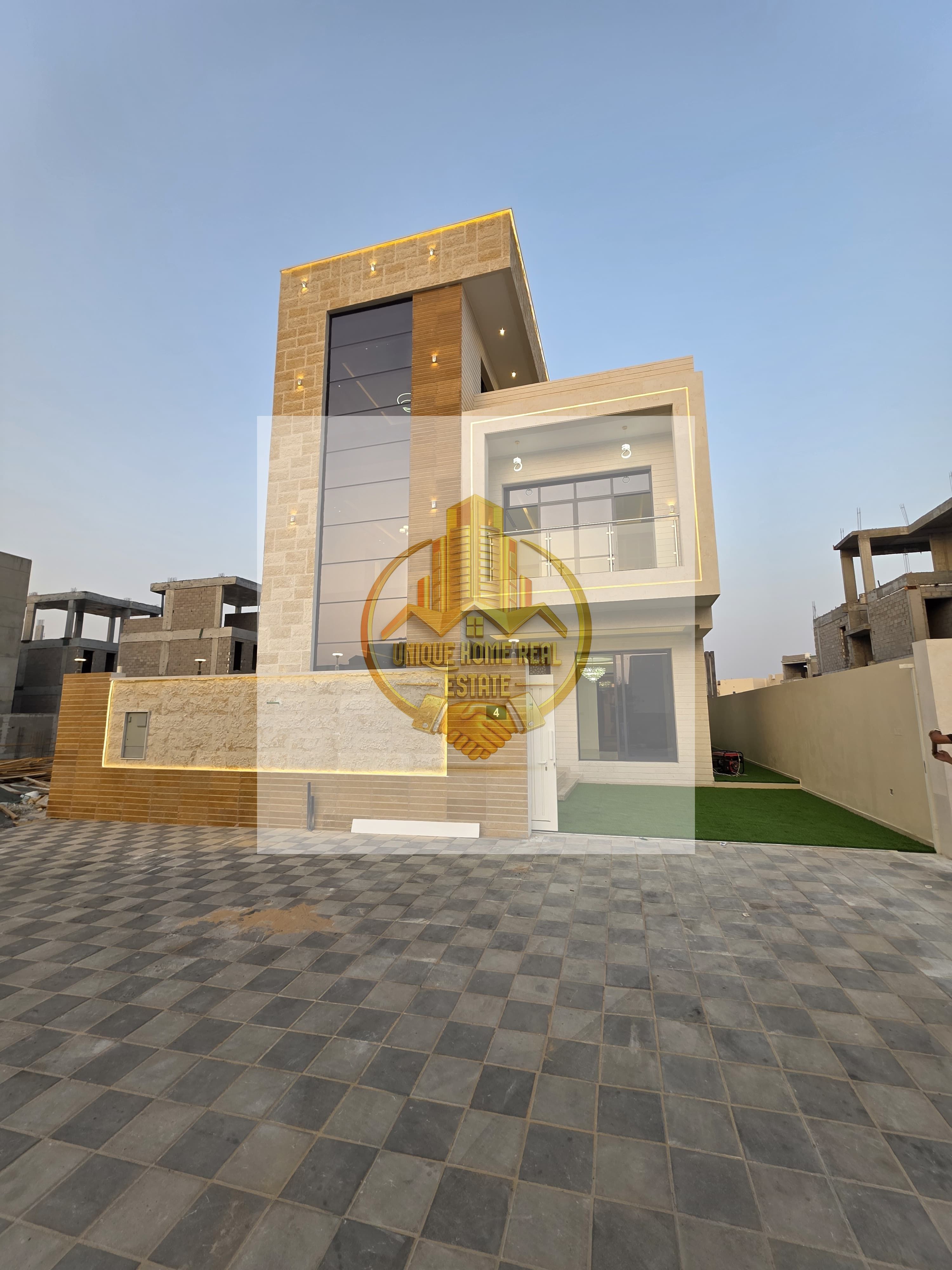 For sale, a villa in Al Zahya, Ajman, 6 rooms, a majlis, a hall, a swimming pool, and a maid's room