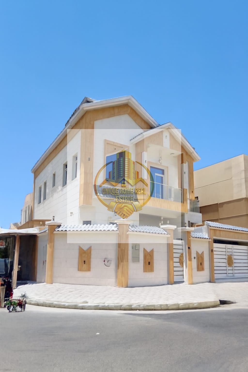 A brand new 5 bedroom villa | Medern design | Mutiple Features | Prime Location