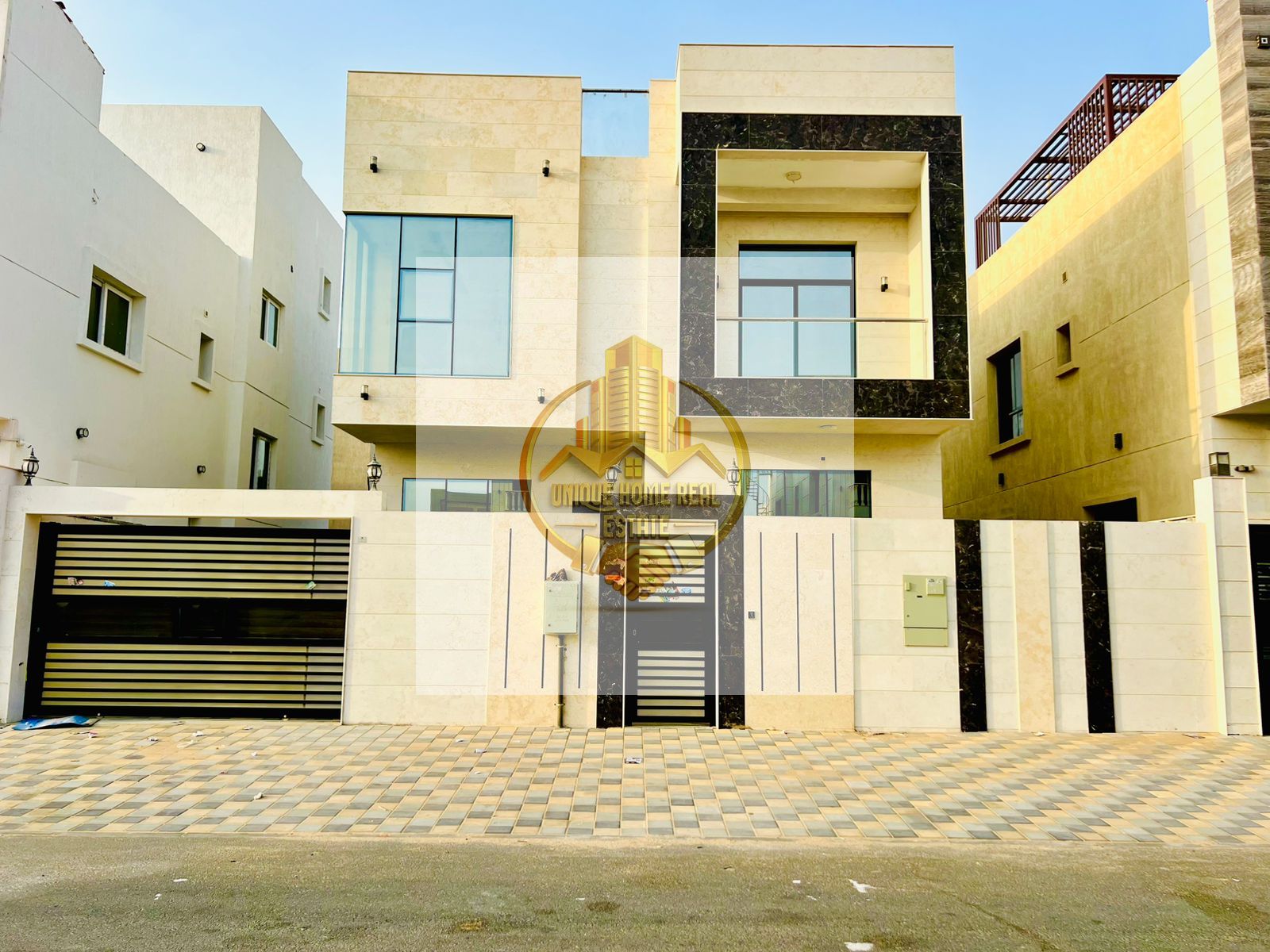 Villa for rent in Al Zahya, Ajman, 5 rooms, a majlis, a hall, and a maid's room, spacious area