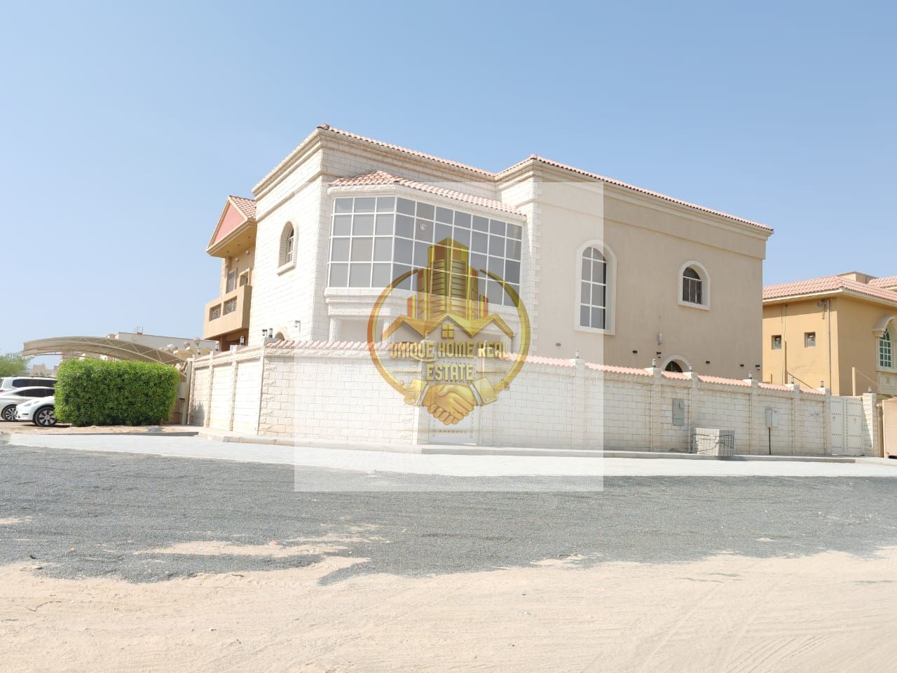 Villa with water and electricity for RENT freehold for all nationalities