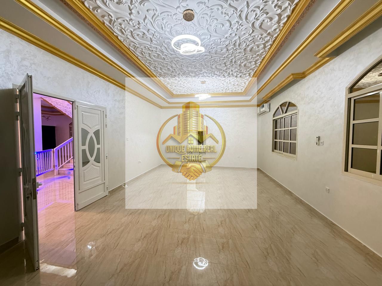 Villa for rent in Al Rawda , Ajman, Spacious 5-Bedroom