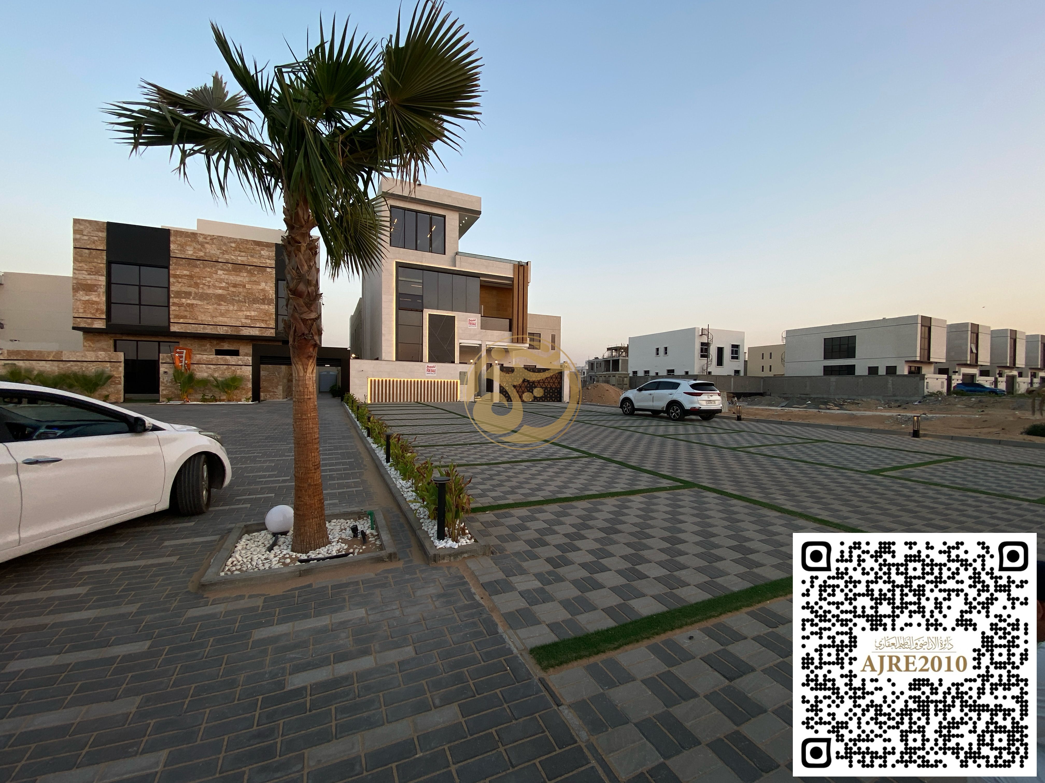 Luxurious villa || prime location || freehold