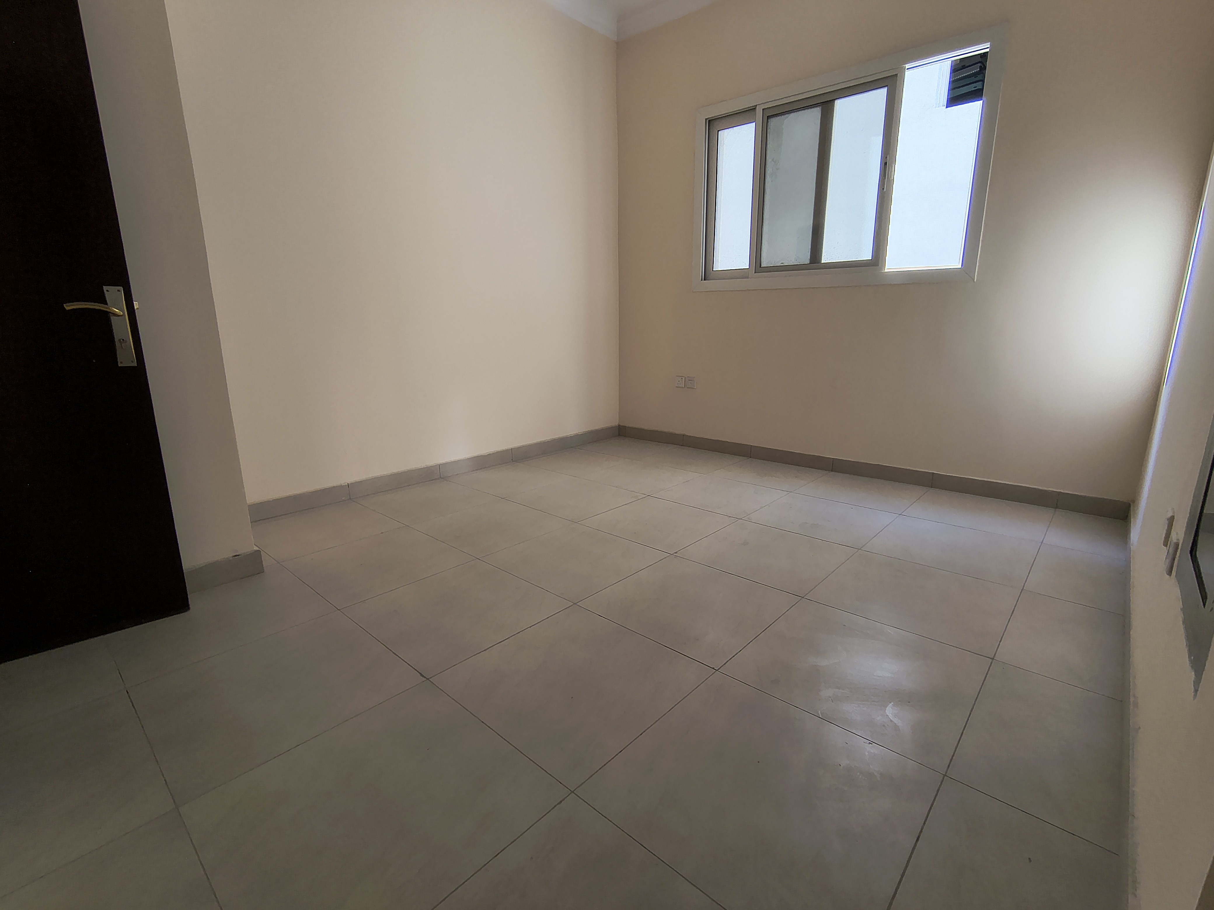 NEW BUILDING 1ST SHIFTING 1 BEDROOM HALL CLOSE TO SCHOOL'S FOR FAMILY ONLY READY TO MOVE 31K