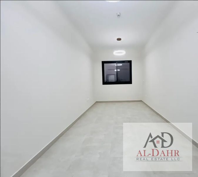 BUSINESS & BACHELOR ACCOMODATION POSSIBLE | READY TO MOVE