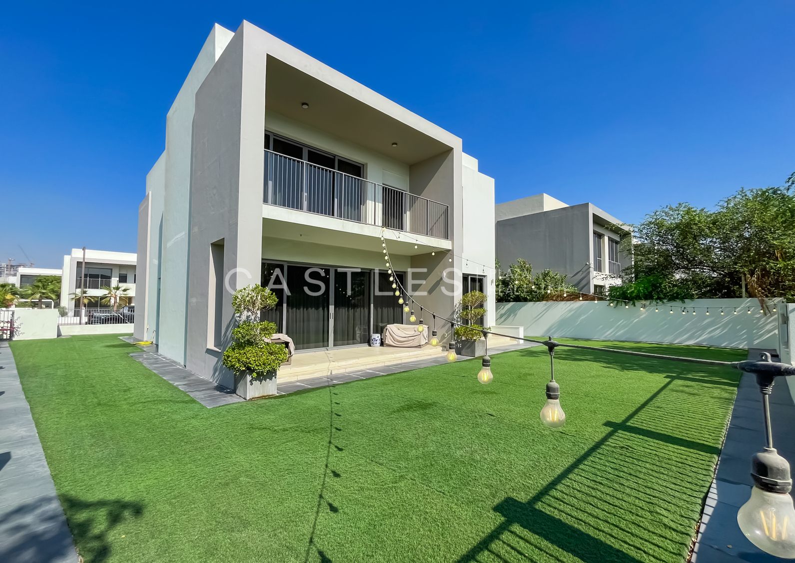 Corner Villa | 5BR + Maid | Bright & Modern Layout