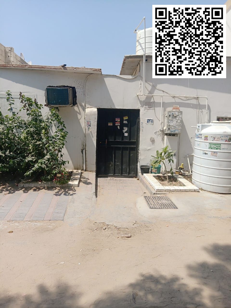 Traditional Arabic house for sale - Al Rashidiya 3 - Ajman. Land area: 2000 sq ft. Number of rooms: 6. Type of use: Residential/Investment