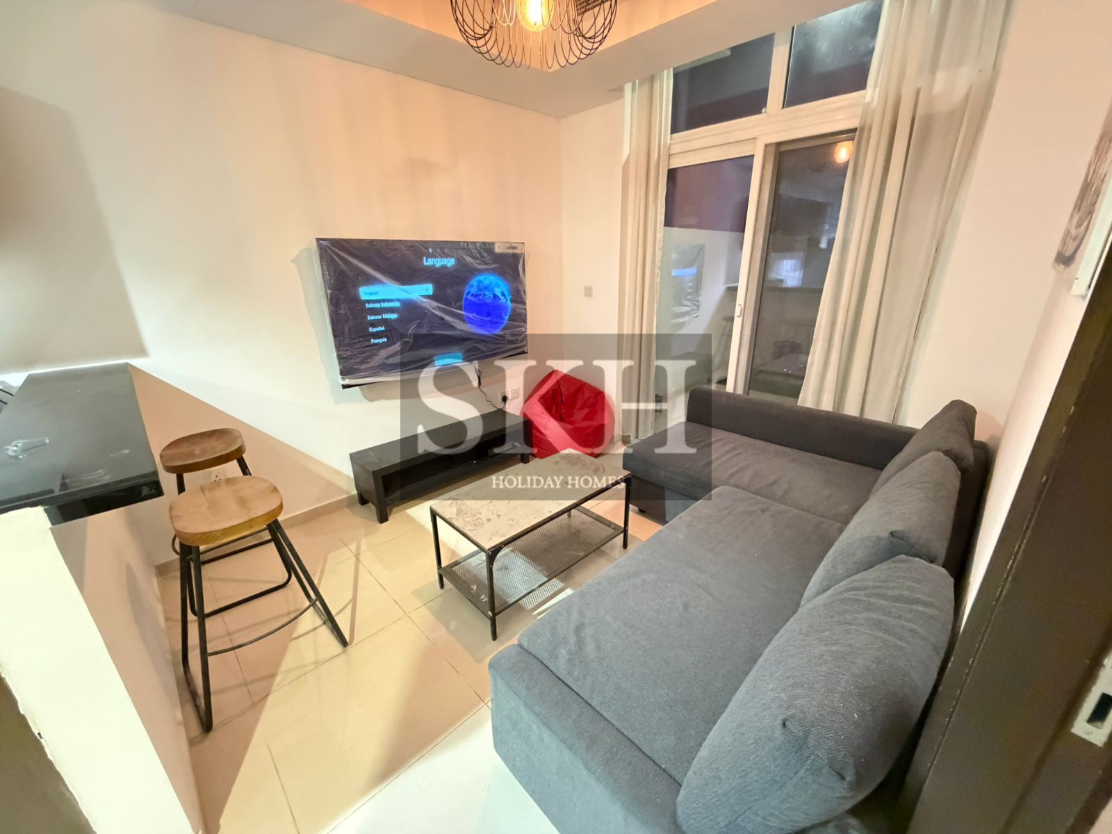 FULLY FURNISHED |4 BEDROOM | PRIME LOCATION