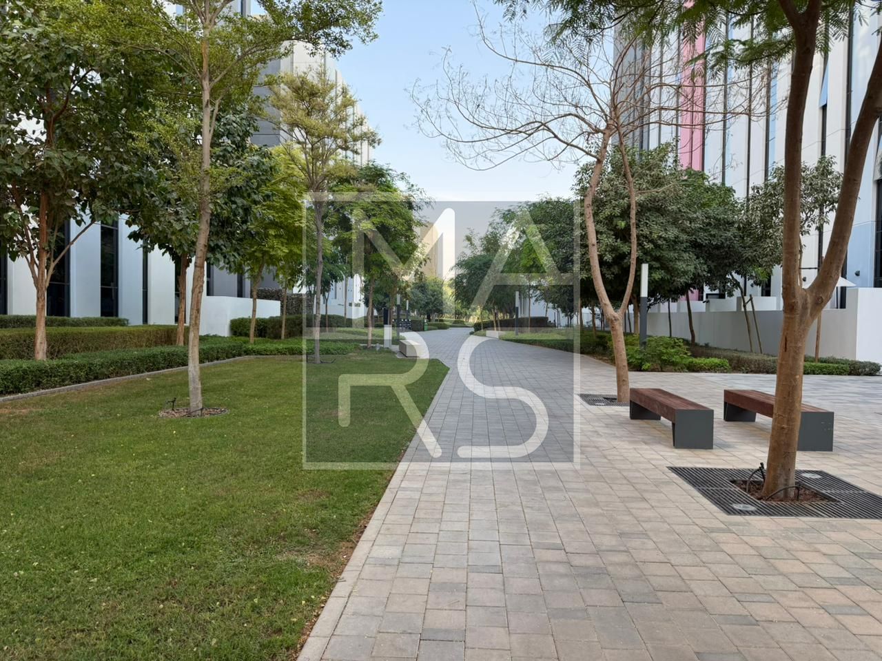 Elegant Studio Apartment Available in Link Building, Aljada