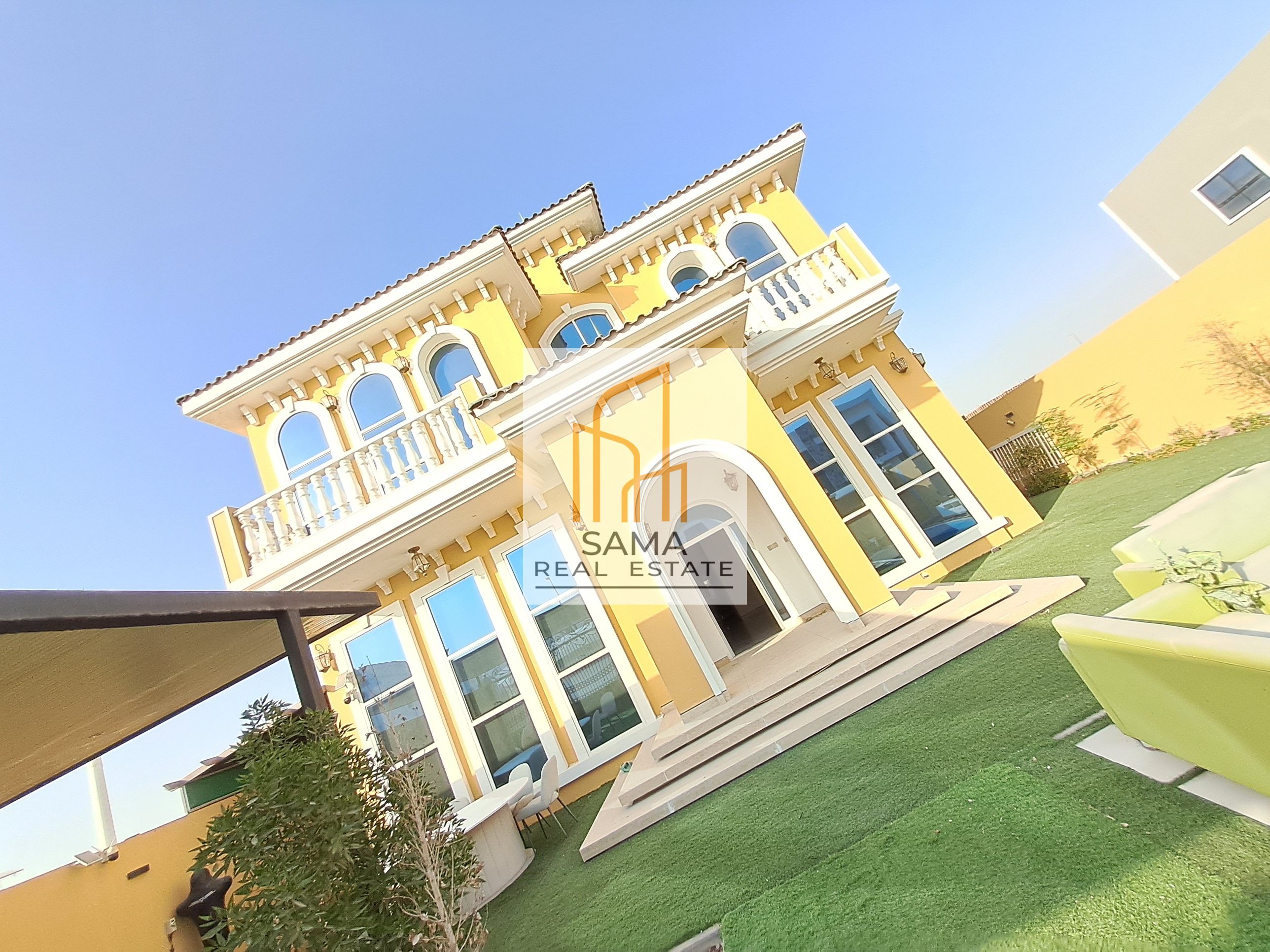 Spacious Lavish 5 Bedrooms Villa || With Pool || Nice Garden || 2 Kitchen || 2 Majlis ||