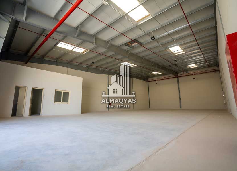 Warehouse for Rent in Al Sajaa – 50Kw Power, 4100 sq. ft
