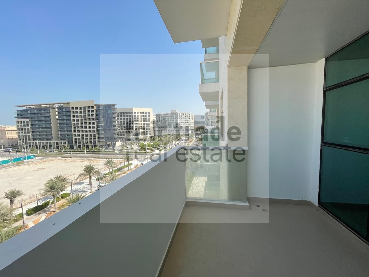 Move-in Ready | 2 BHK with Balcony | Chiller Free!