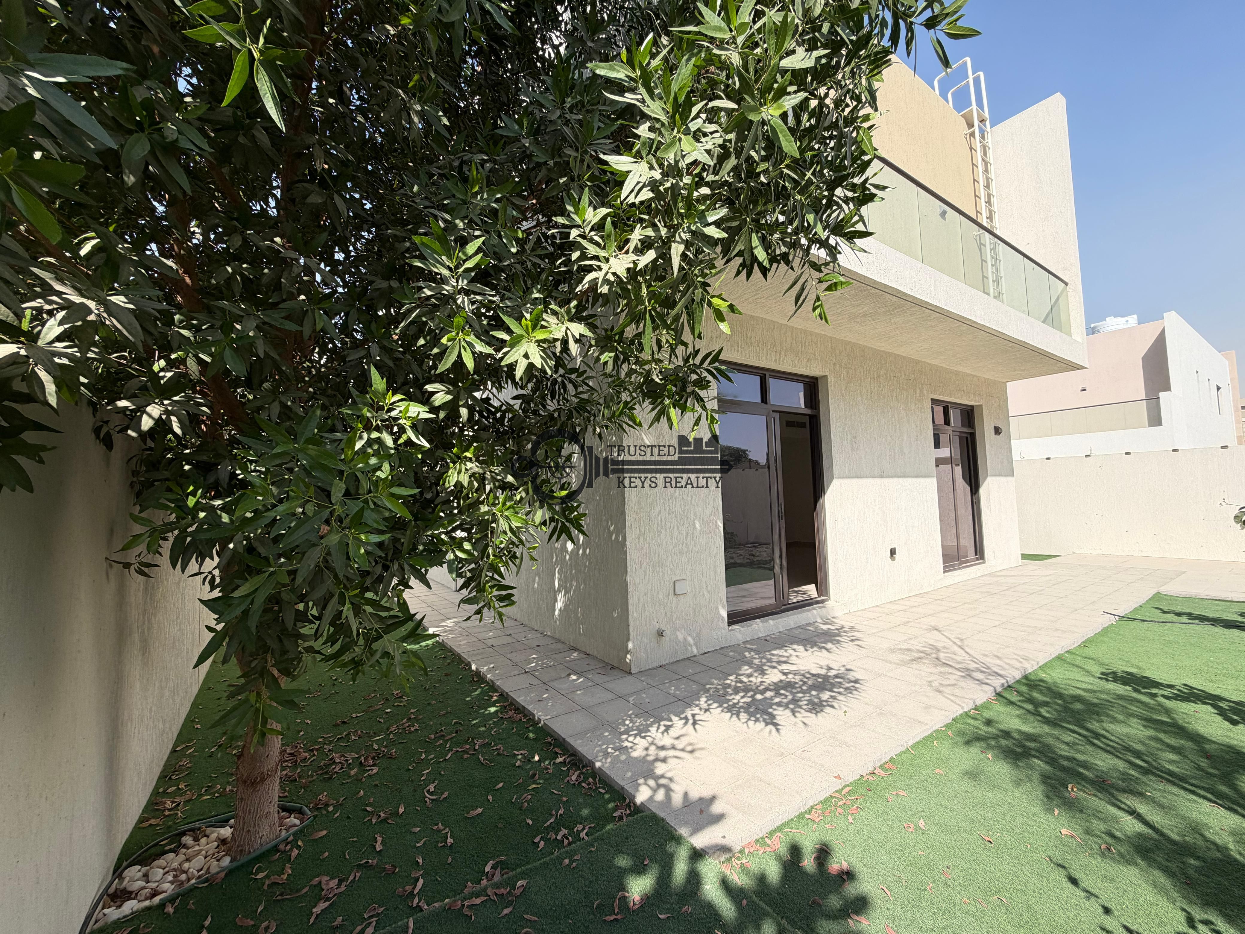Luxurious 4-Bedroom Signature Villa for Rent in Nasma Residence – Phase 4