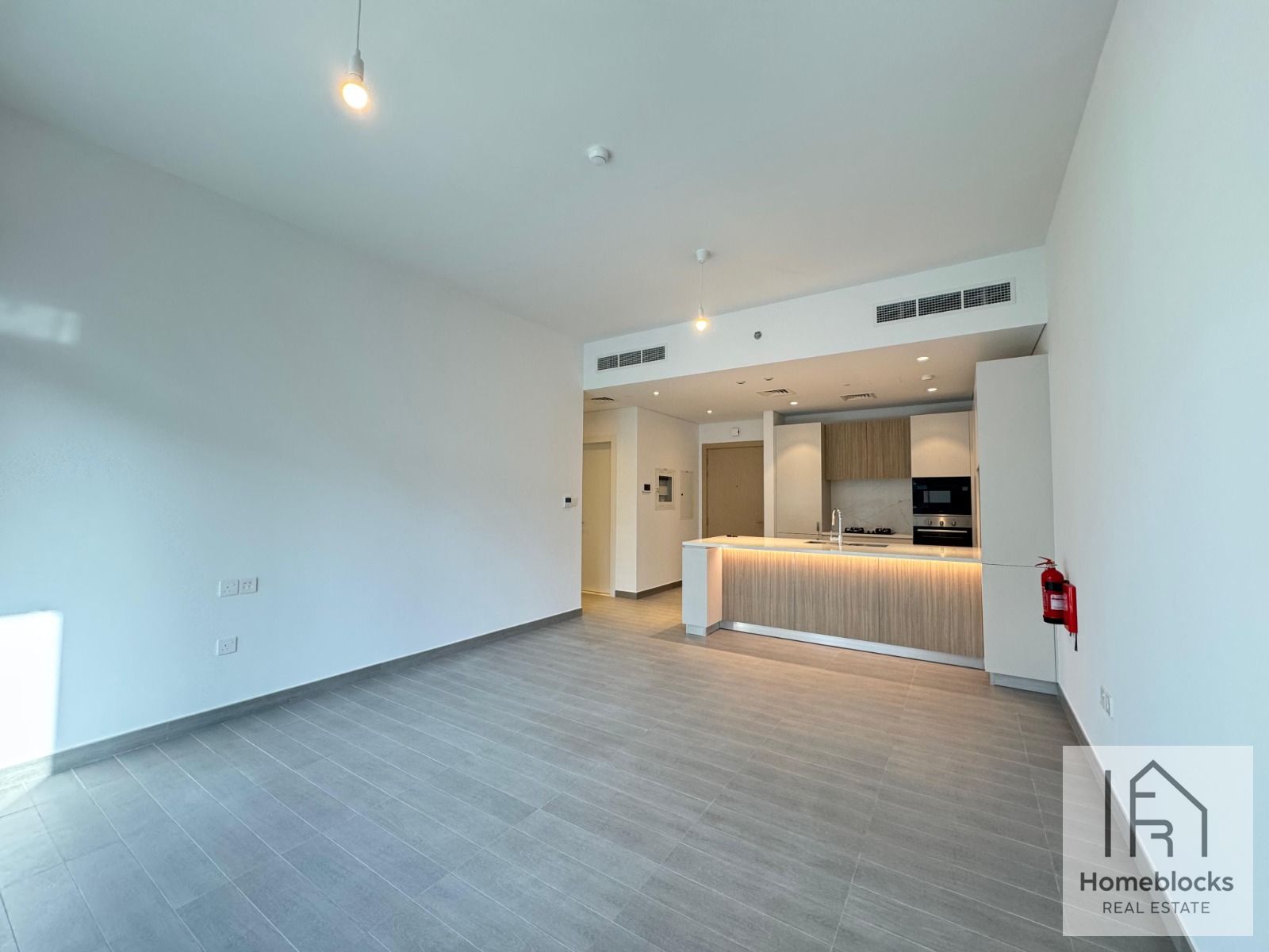HIGH FLOOR | LARGE LAYOUT | LUXURY LIVING