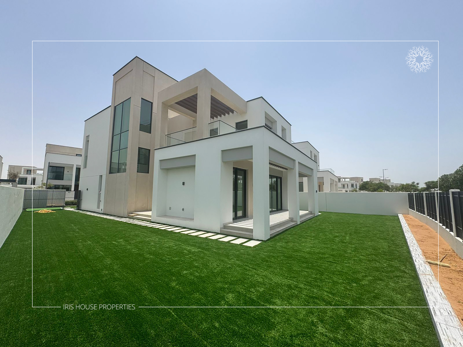 Private Garden | Luxury Villa | Prime Location