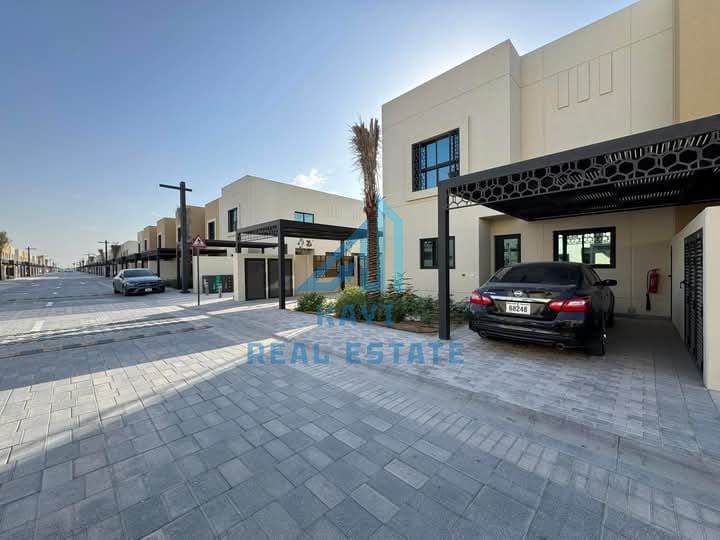 Modern 4BHK Family Townhouse | Sustainable City | Best Price