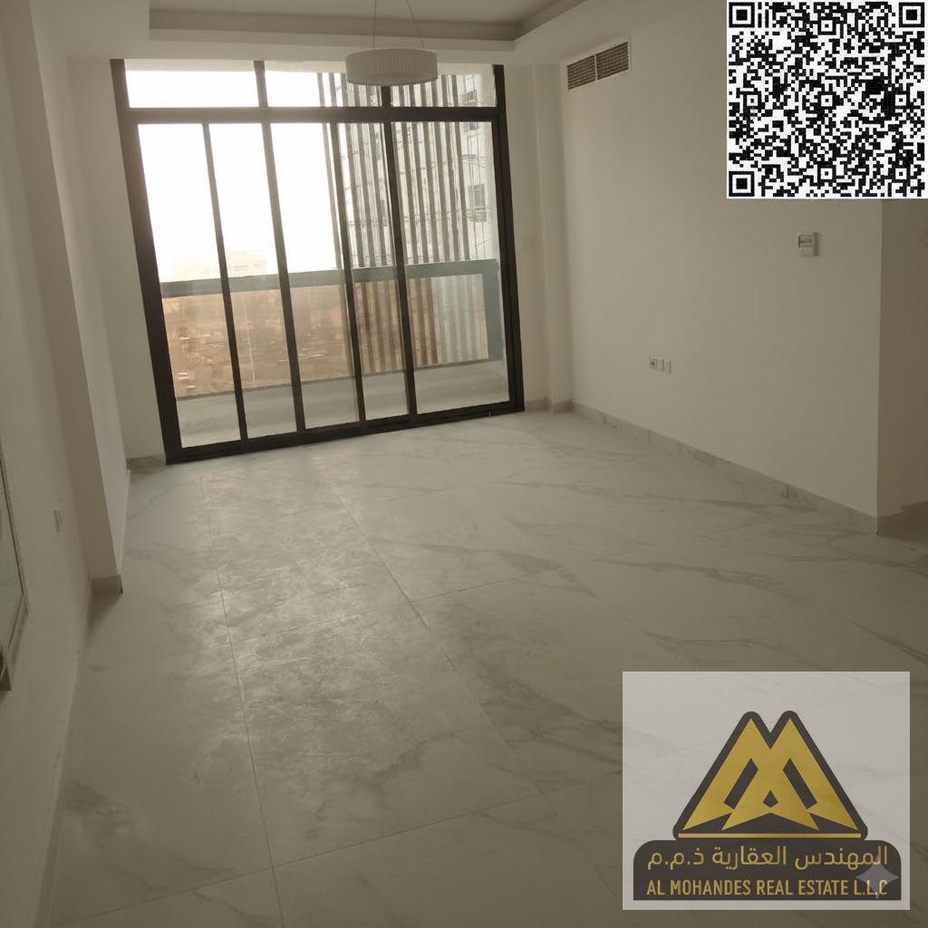 New building | First occupant | Very large area