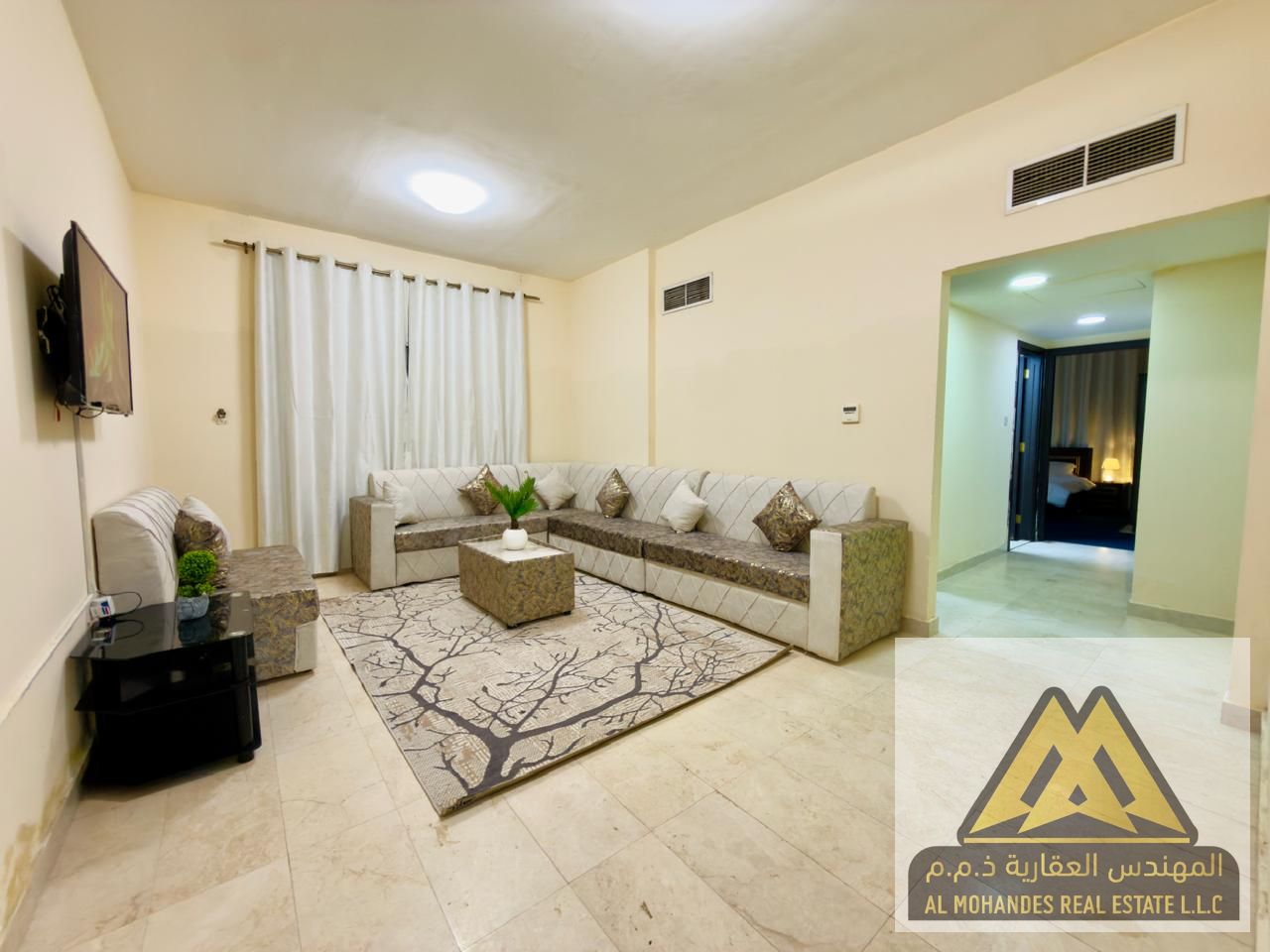 Furnished one-bedroom apartment for rent in Ajman, Al Rawda 3. Conveniently located near Al Hoot, Hashim Hypermarket, and Al Qabael Discount Cente