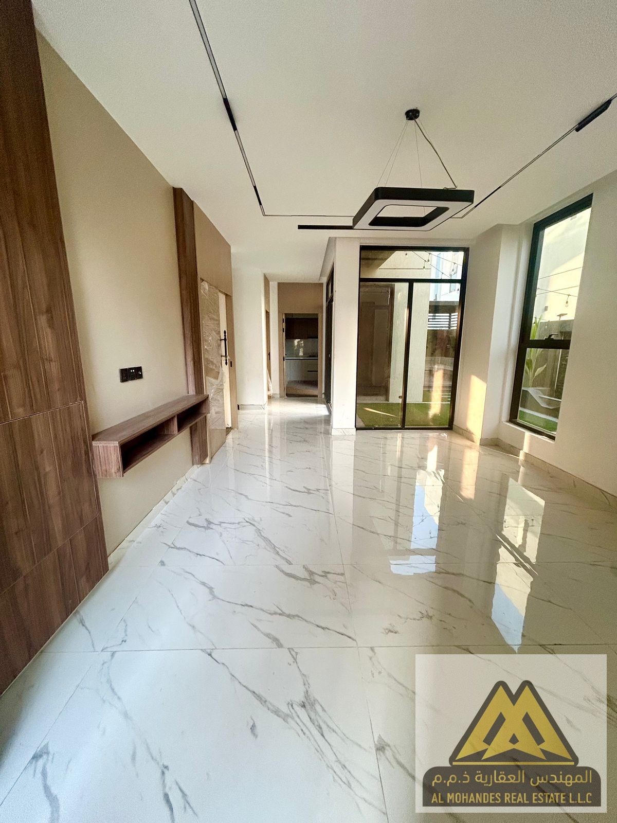 Spacious area | Air conditioning | Close to all services | Affordable price | Unique view