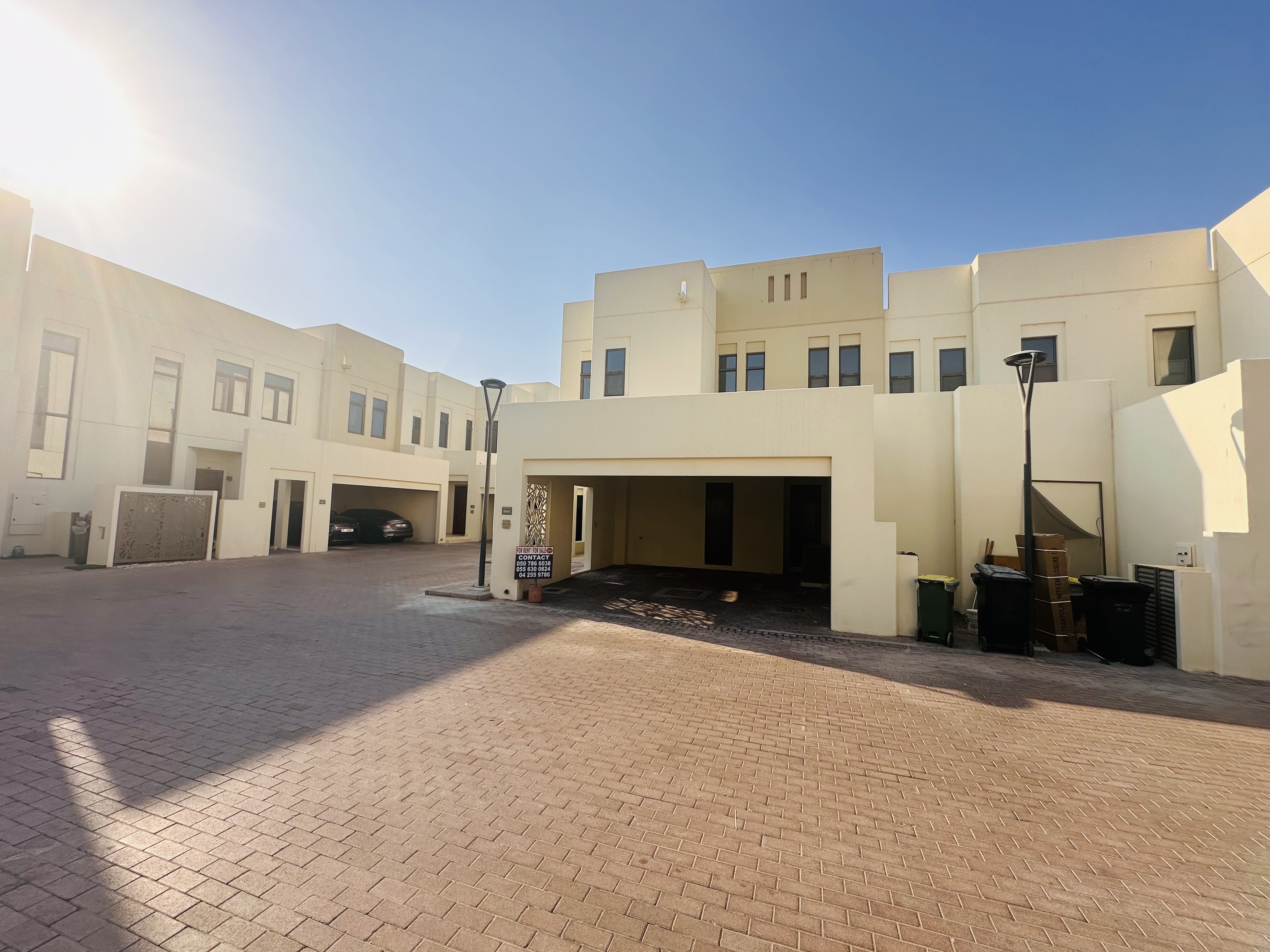 Elegant 4-Bedroom Villa with Maid's Room, Study & Full Amenities in Mira Oasis 2