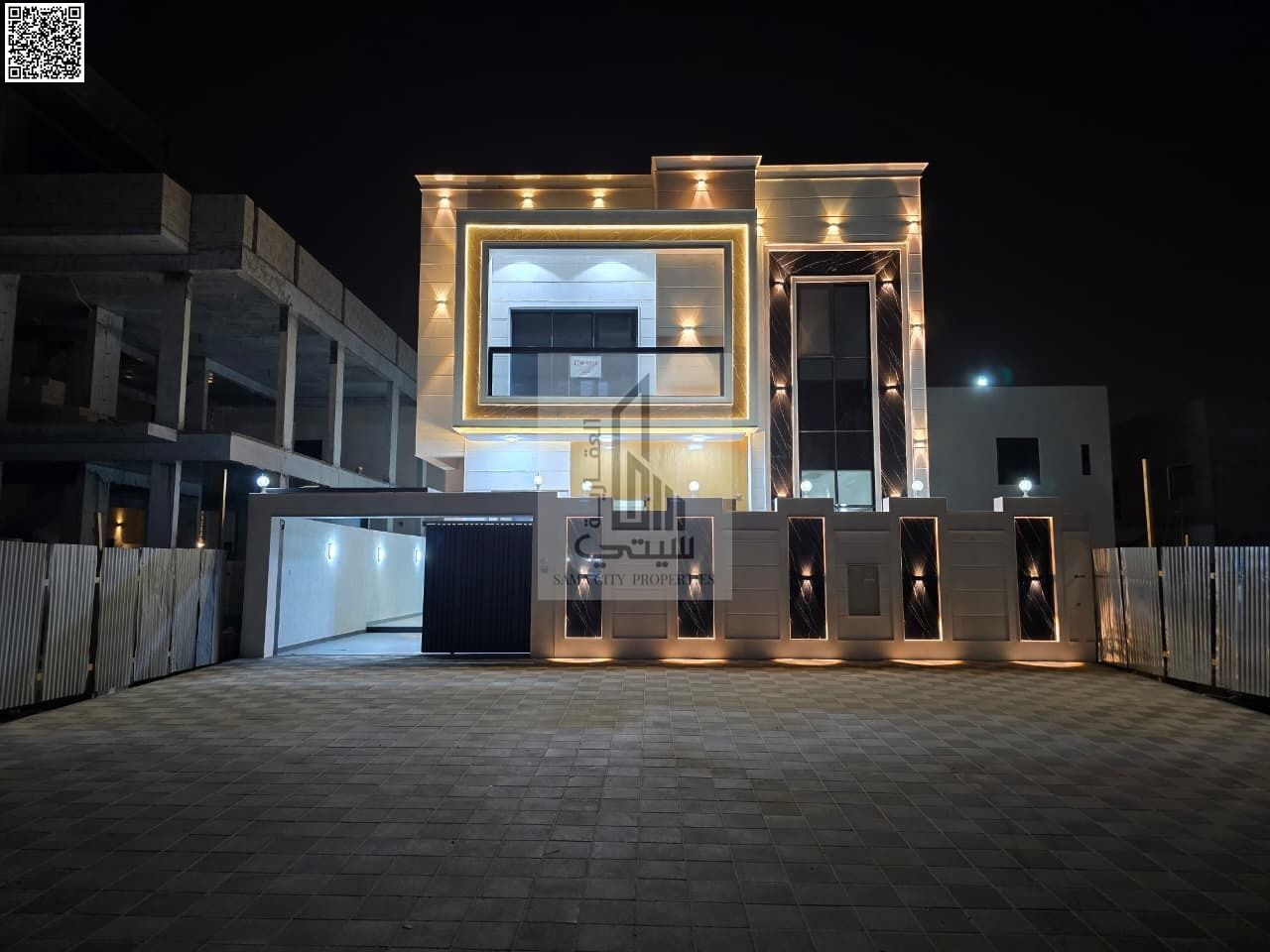 Villa for Sale in Al Amrah Consisting of: 5 Master Bedrooms • Majlis with Bathroom • Living Room with Bathroom • Main Kitchen • Maid's Room • L