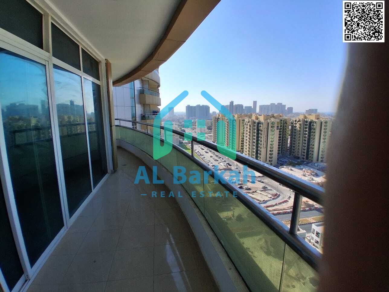 Spacious 2BHK in Horizon Tower with Full Creek & City View + Parking – Excellent Price