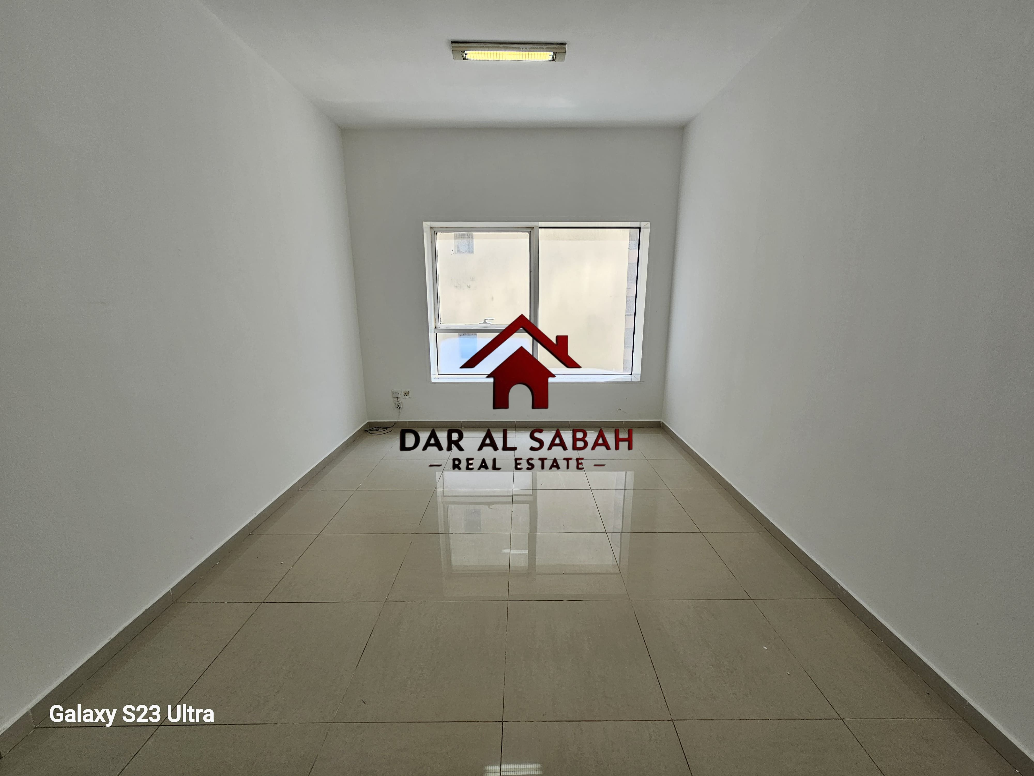 ONE MONTH FREE 1BHK CLOSE HALL WITH DOOR LIKE A 2ND ROOM DXB SHJ BORDER FRONT DXB BUS STOP SAME LINE SAHARA CENTRE