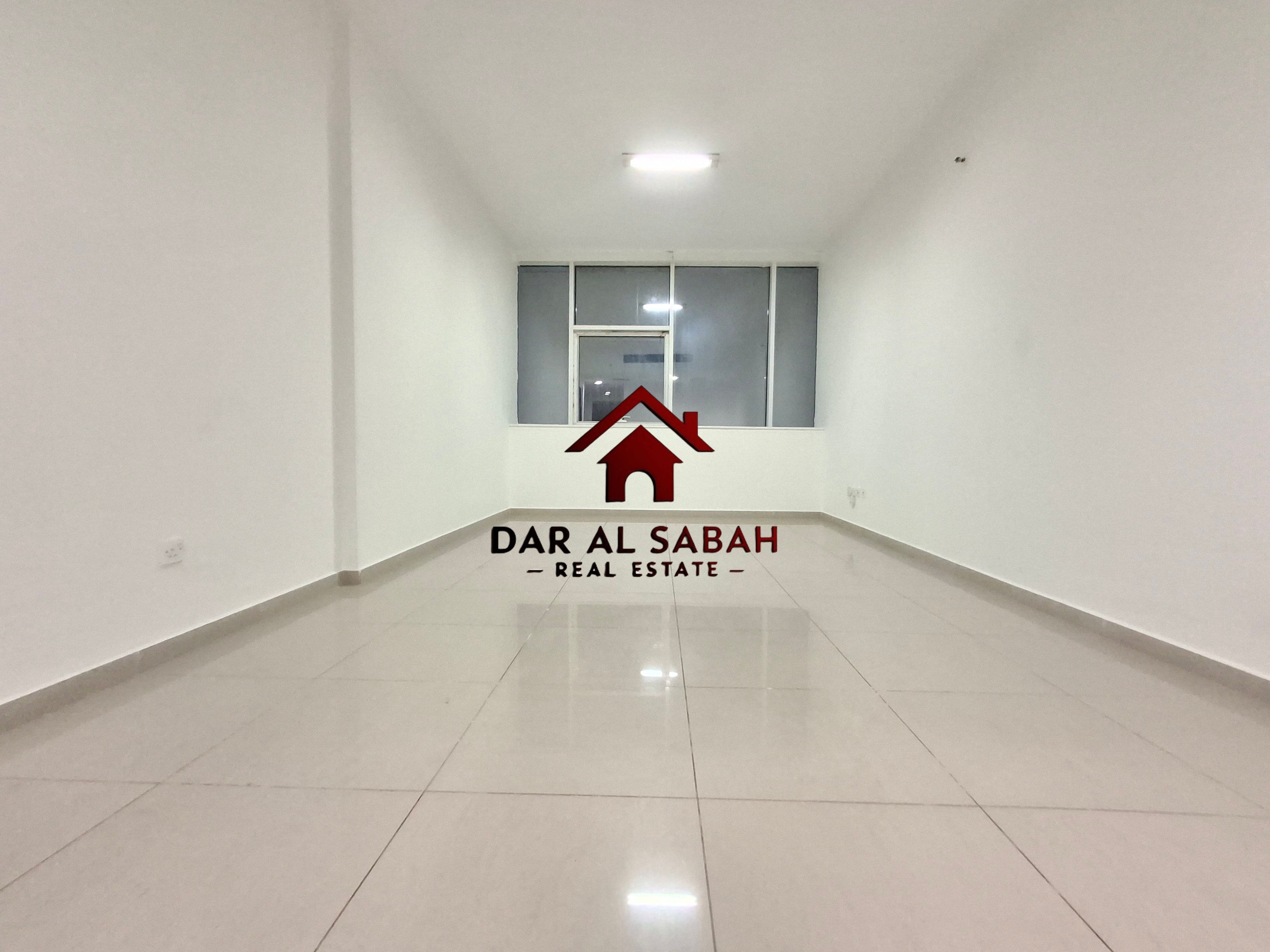 SPACIOUS STUDIO WITH OPEN VIEW • 2MIN WALKING TO DXB RTA BUS F22 F24 • ONE MONTH FREE