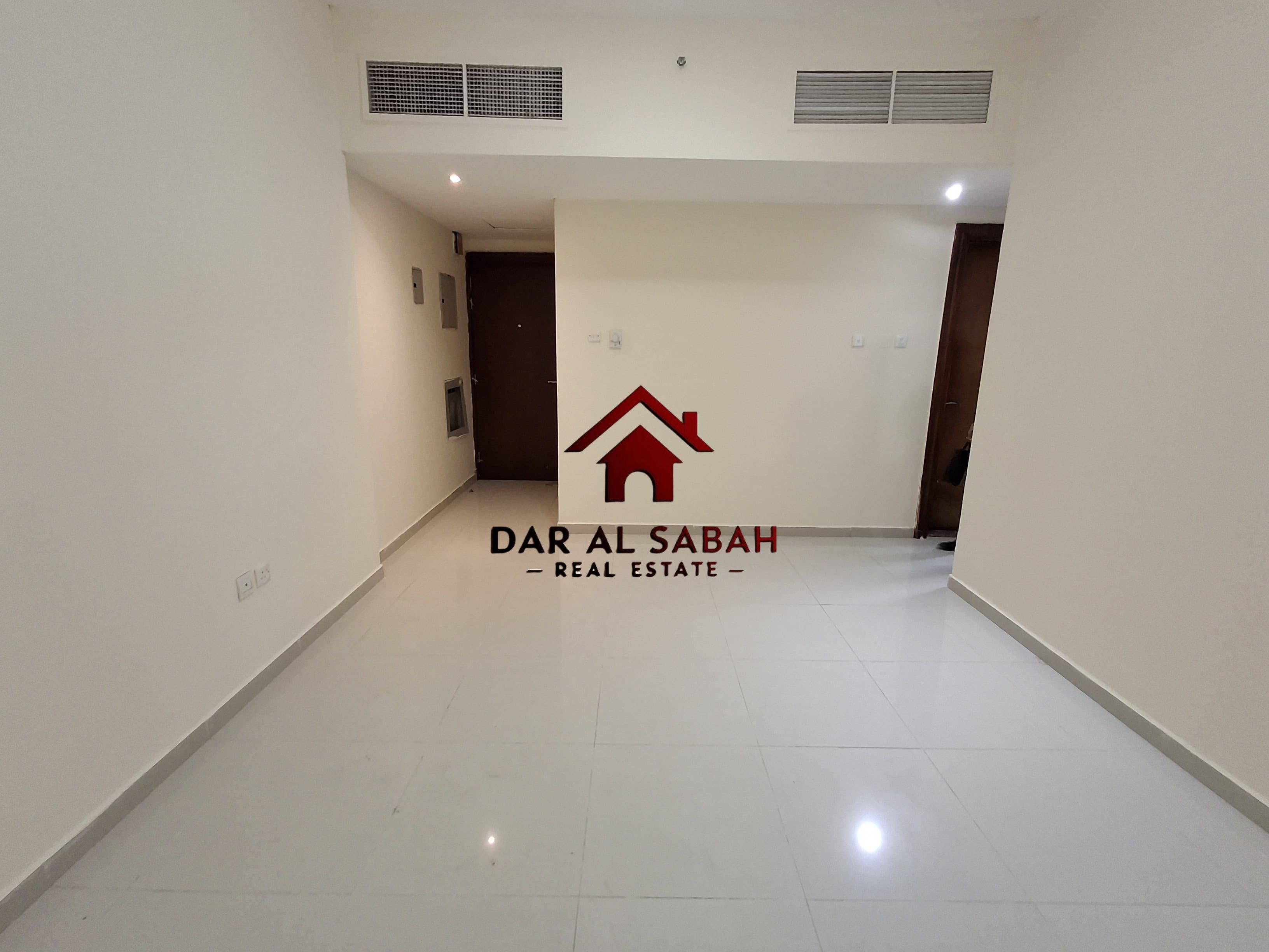 LAVISH 1BHK•1MONTH FREE•6 CHEQUES PAYMENT•NEAT AND CLEAN BUILDING NEAR F22/F24 BUS STOP