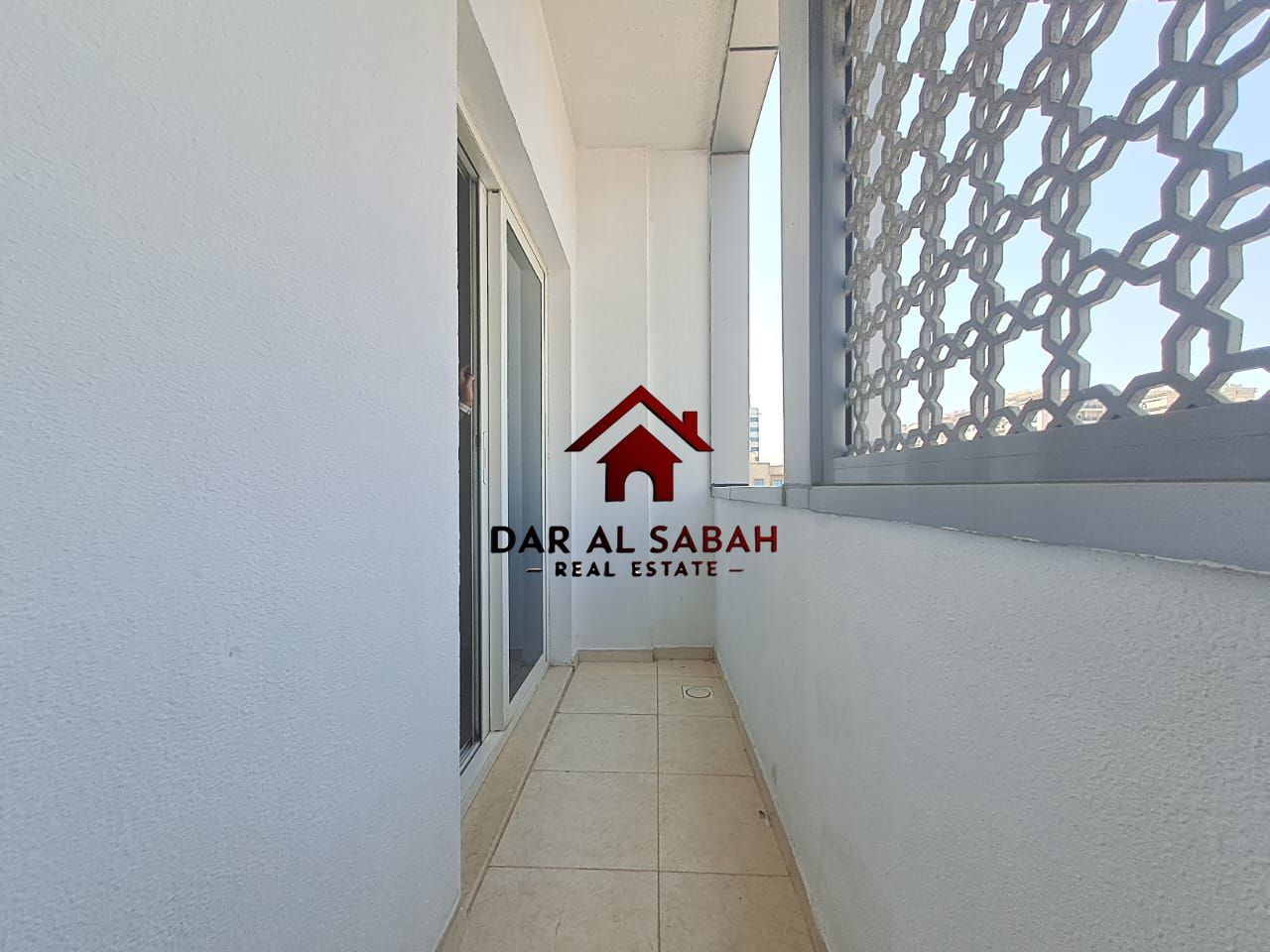 HUGE SIZE 1BHK WITH BALCONY•FREE AMENITIES•READY TO MOVE IN•IN 42K